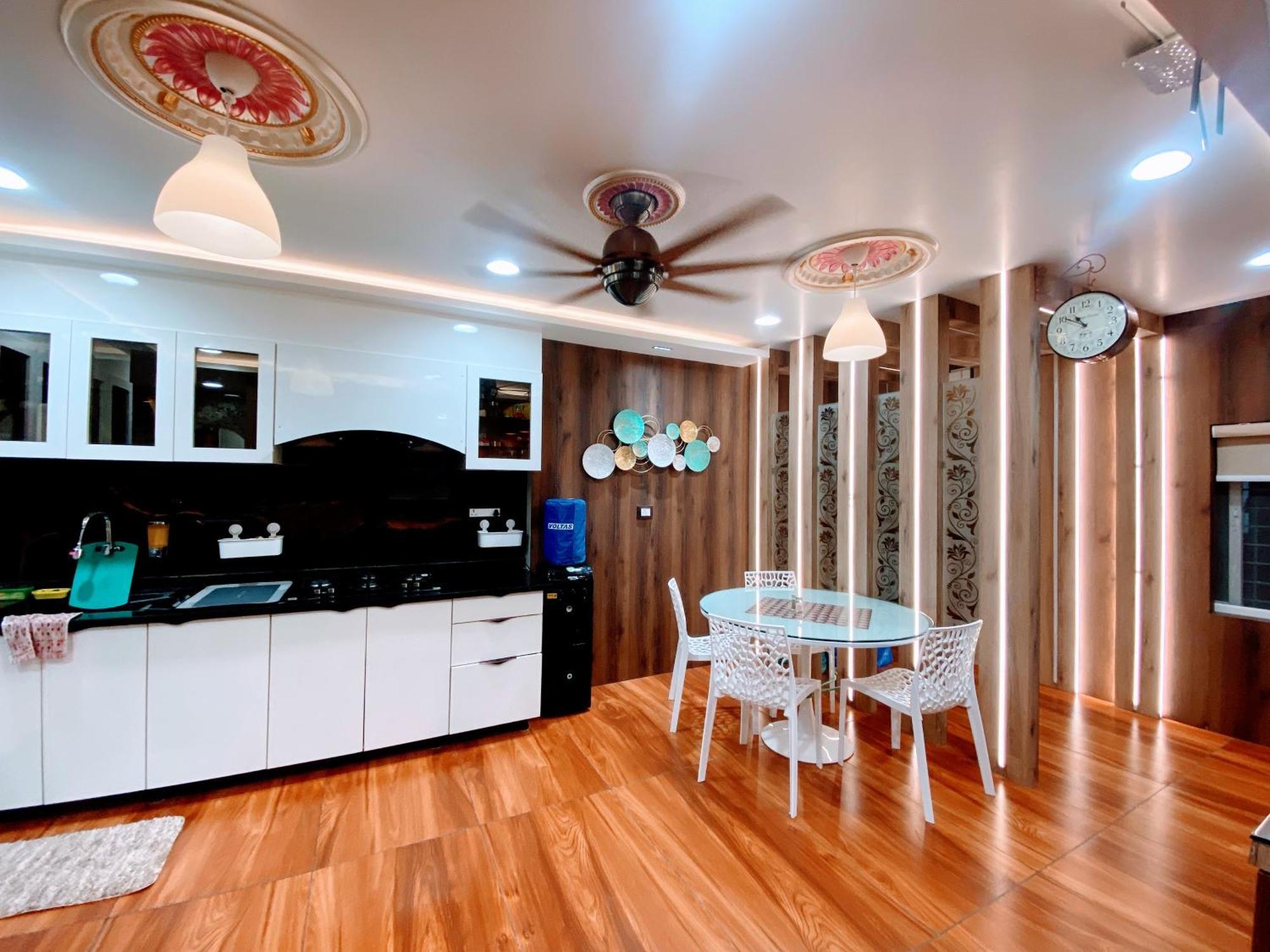 Bms - 2 Bhk Lux Ac Only For Family's Hyderabad