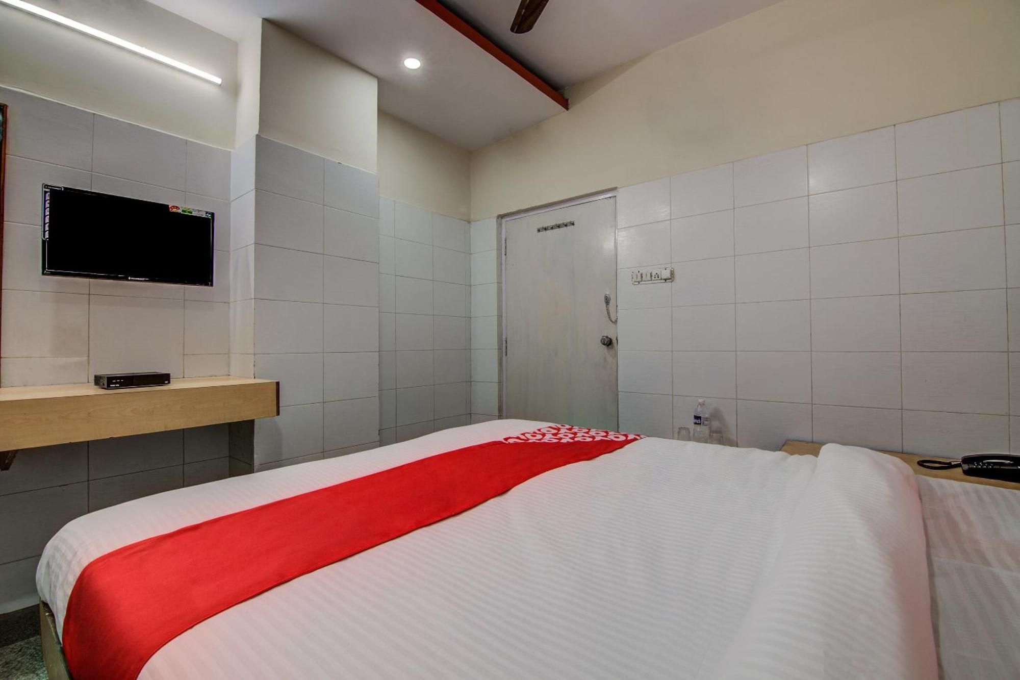 Hotel O Mayur's Residency Near Malkpet
