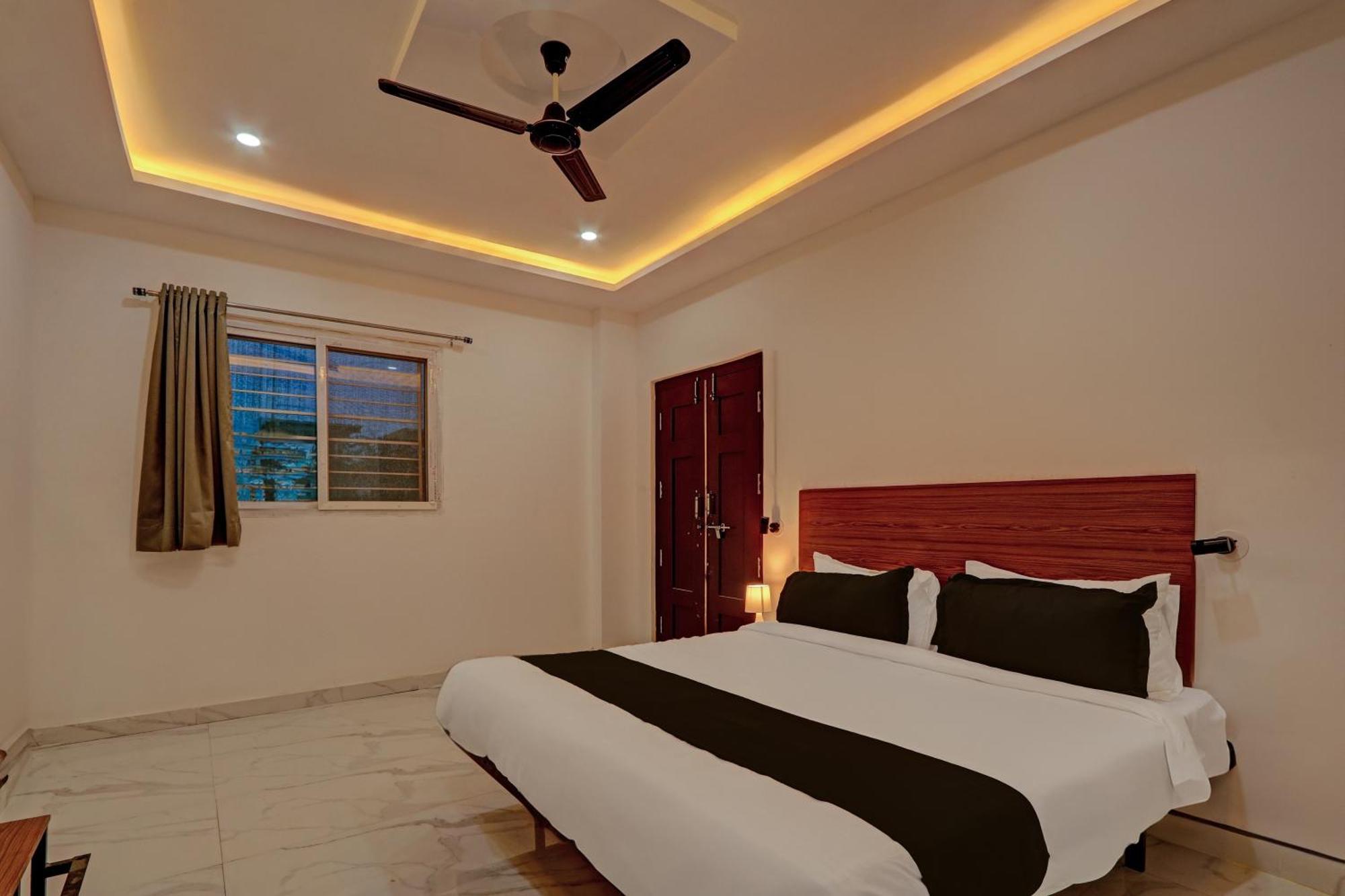 O Outer Hotel