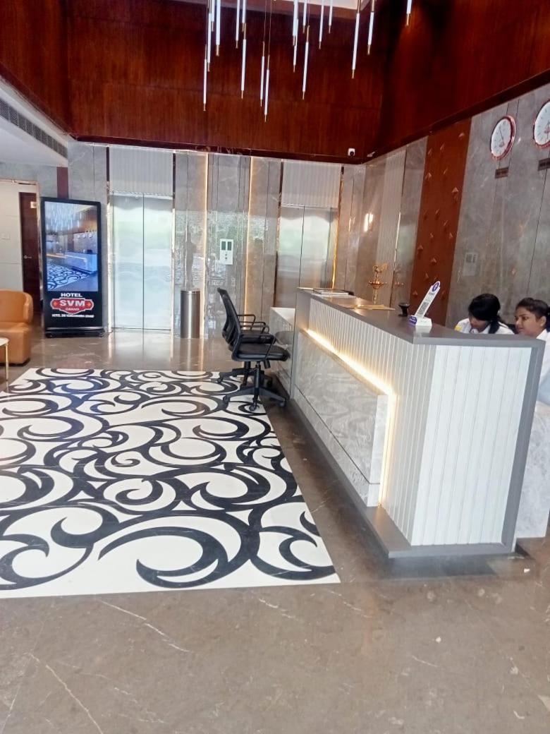 Svm Pride Banjara-hot Live Counter-road View Stay- Free Lavish Buffet Breakfast-18 Percent Off In Restaurant Food Order Hyderabad