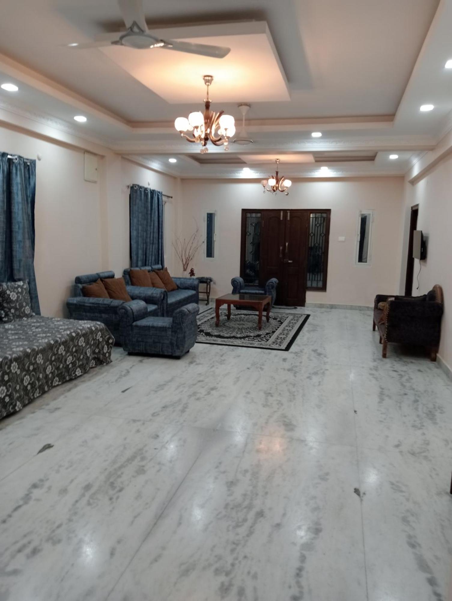 2-bedroom Elegant And Spacious Ac Only For Families, Prime Location, Just 100m From Main Road! Hyderabad