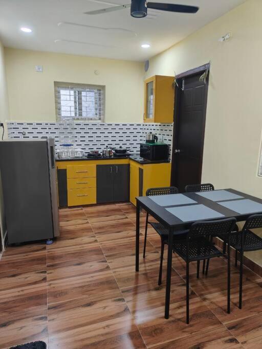 Apartment Trisha Homes *