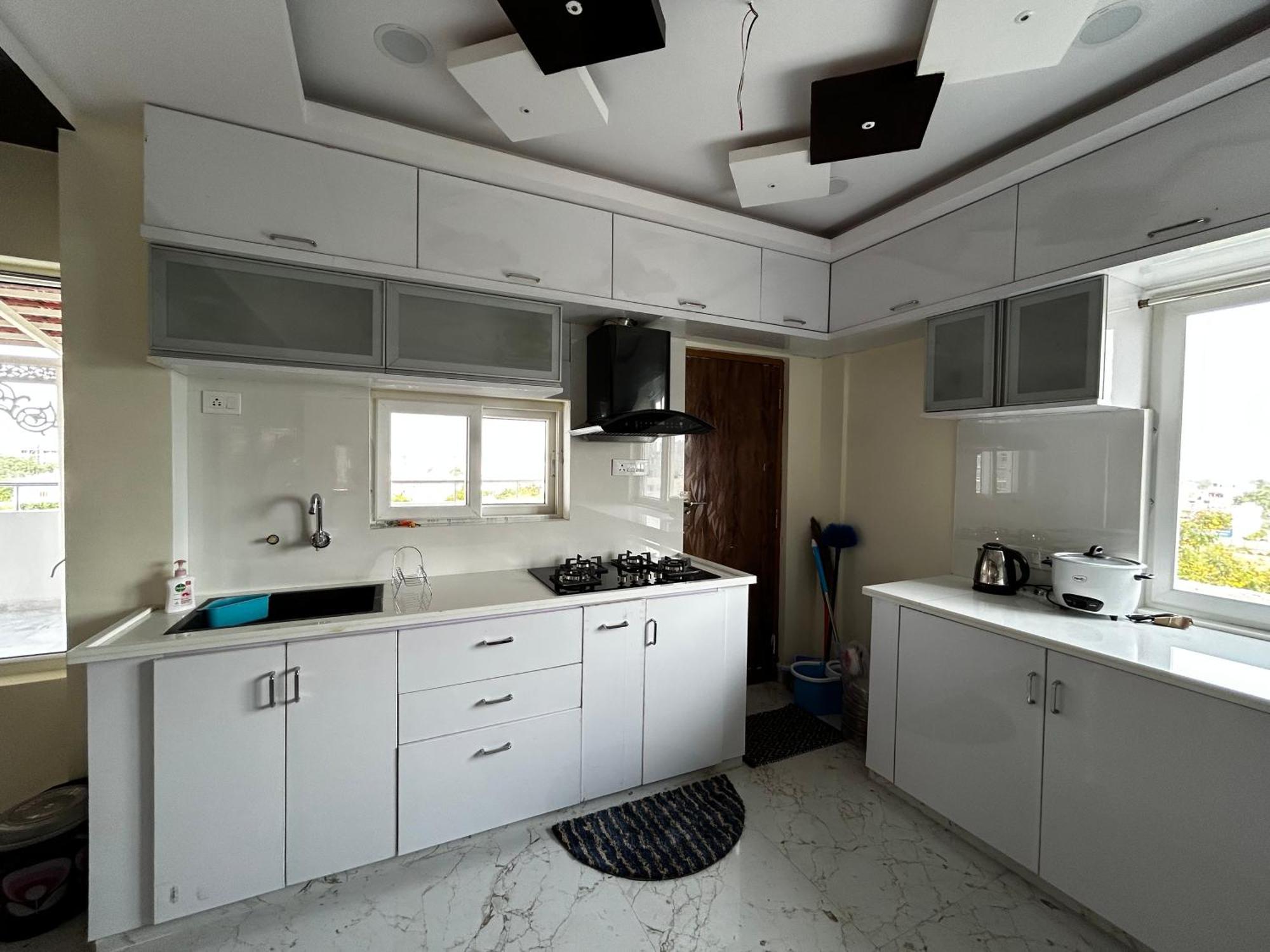 Guest house Luxury 3 Bedroom 3 Bathroom Penthouse *