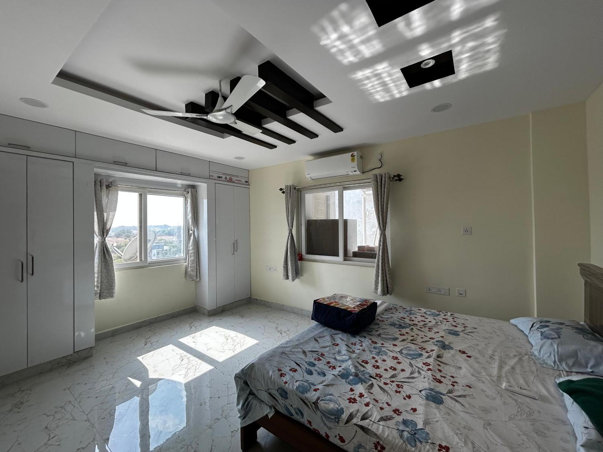 Guest house Luxury 3 Bedroom 3 Bathroom Penthouse *