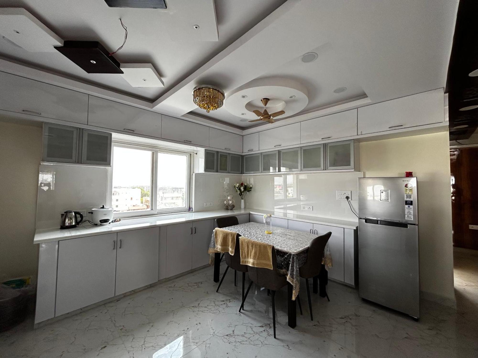 Guest house Luxury 3 Bedroom 3 Bathroom Penthouse *
