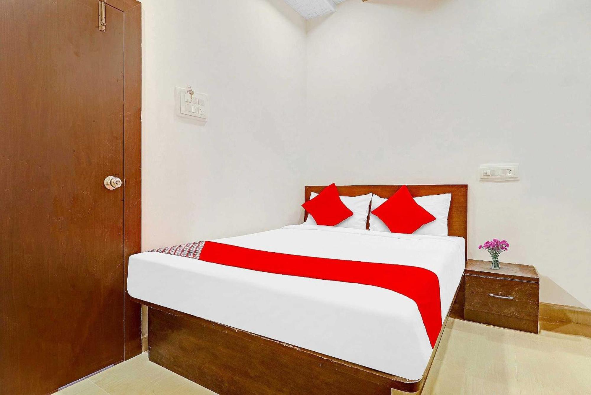 O R Square Near Lb Nagar Metro Station 3* Hyderabad