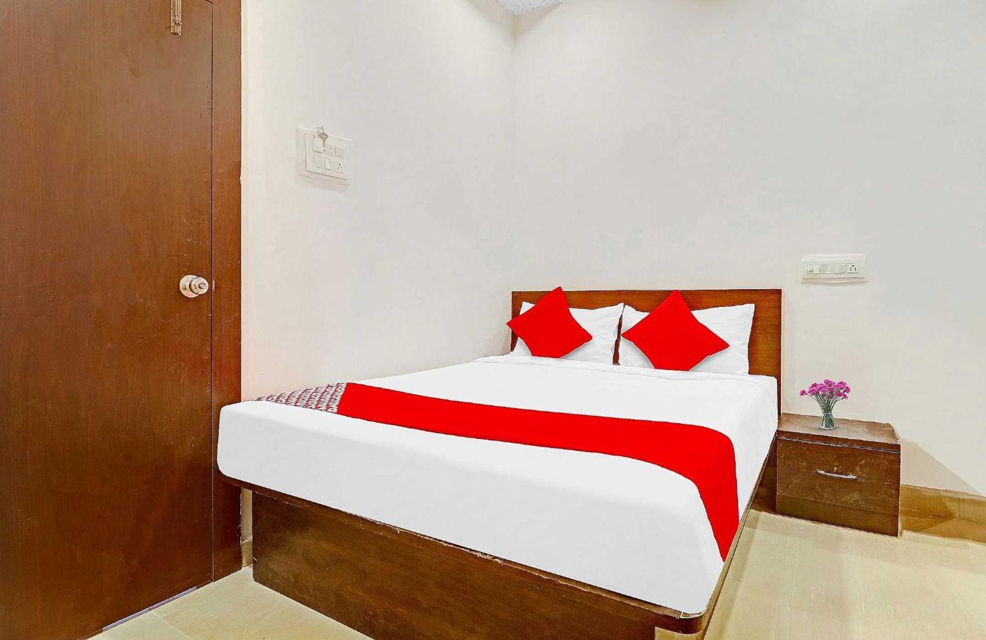 O R Square Near Lb Nagar Metro Station Hotel