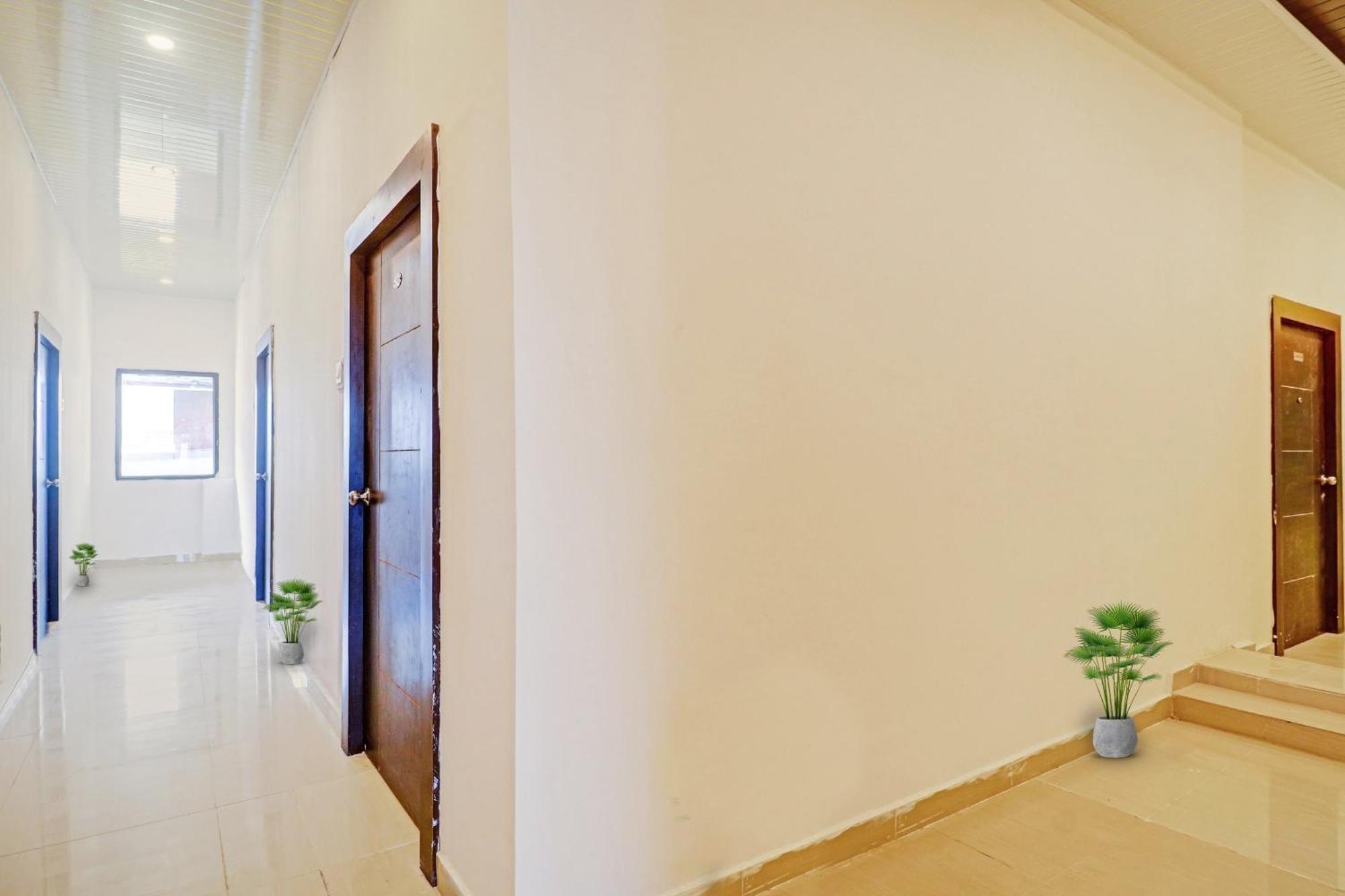 O R Square Near Lb Nagar Metro Station 3* Hyderabad