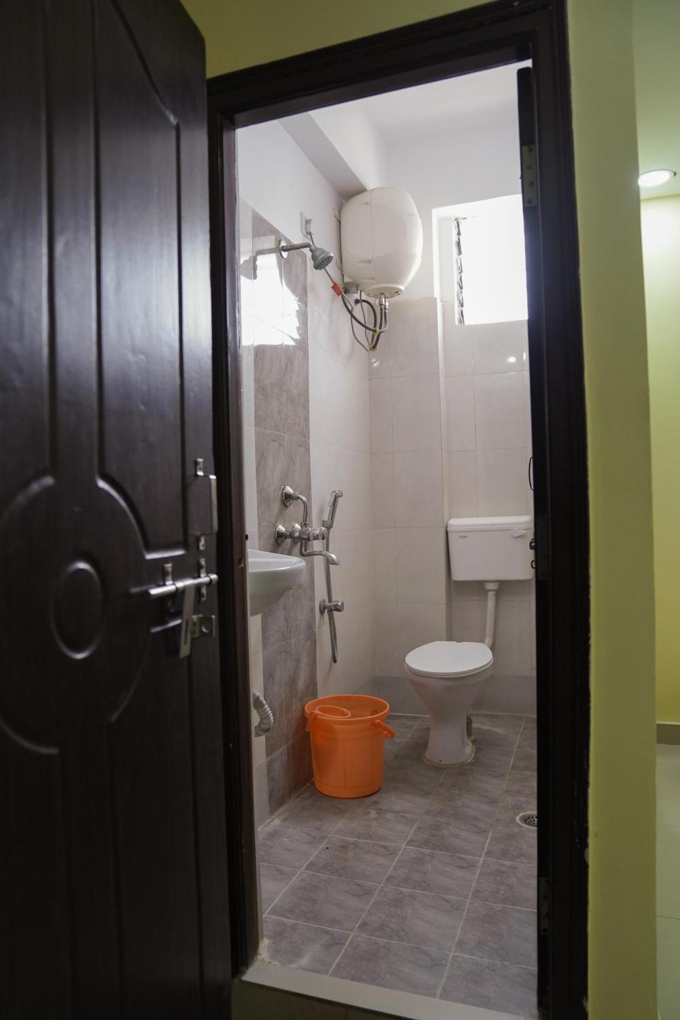 Hotel Yellow Bells 3*