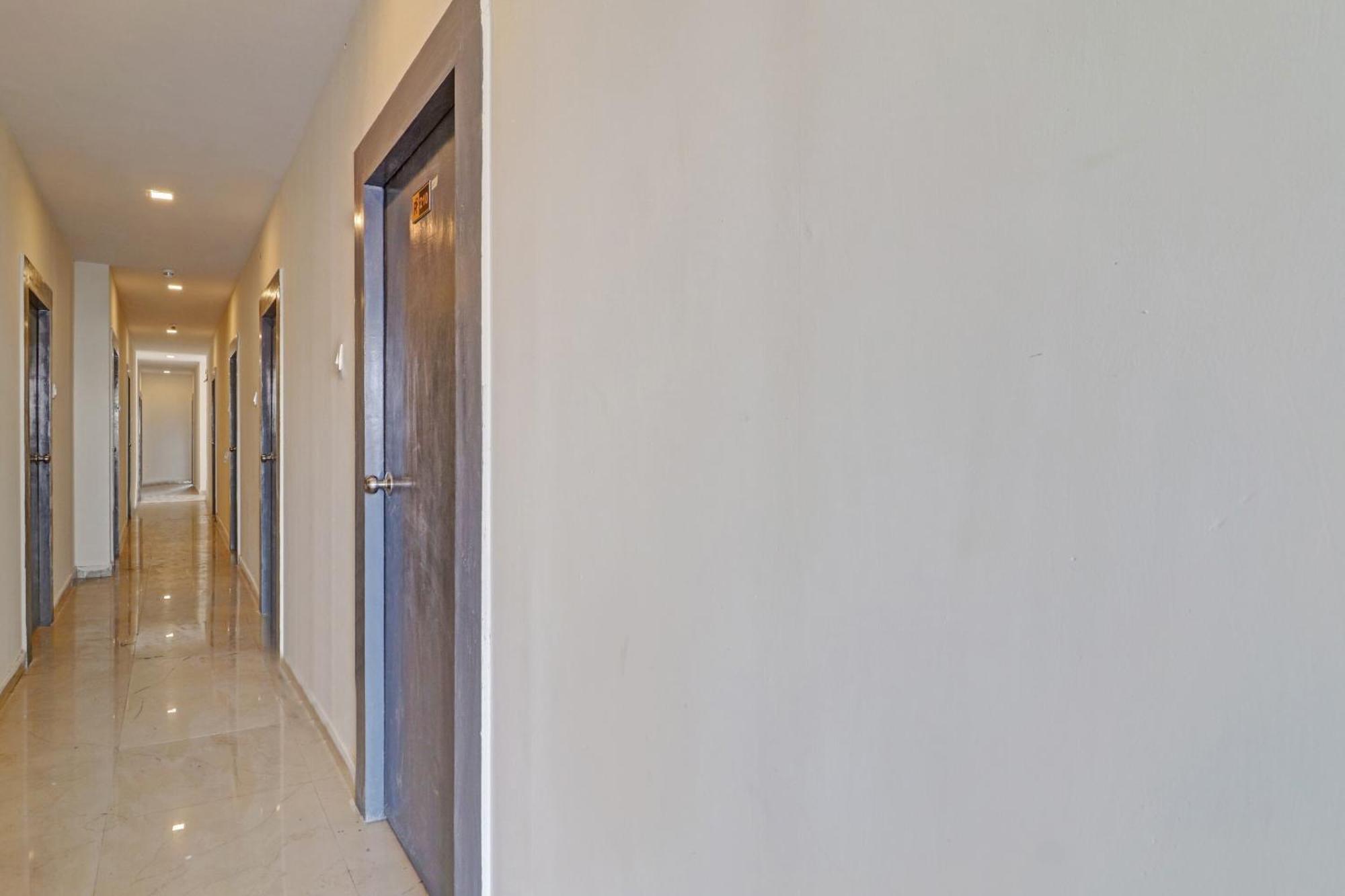 O R Square Hotel