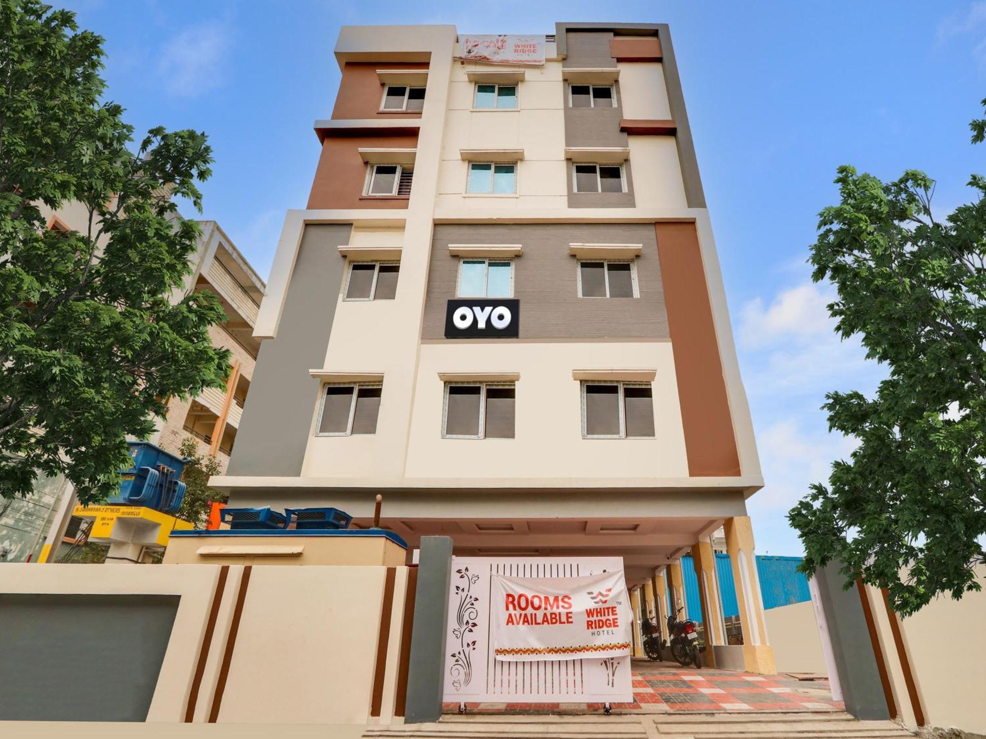 Super Collection O White Ridge Kamineni 4* Hyderabad