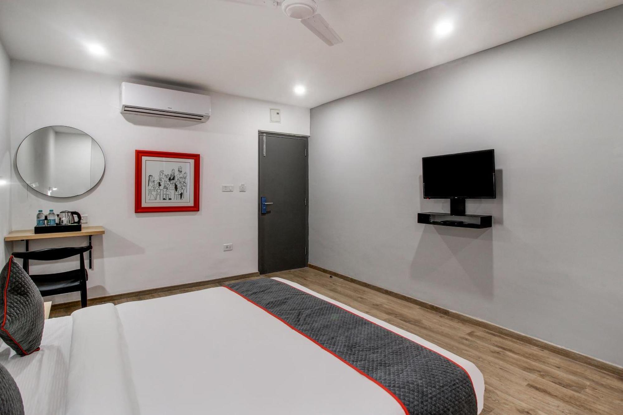 Hotel Super Townhouse Rcc Majestic 397 Lb Nagar Hyderabad