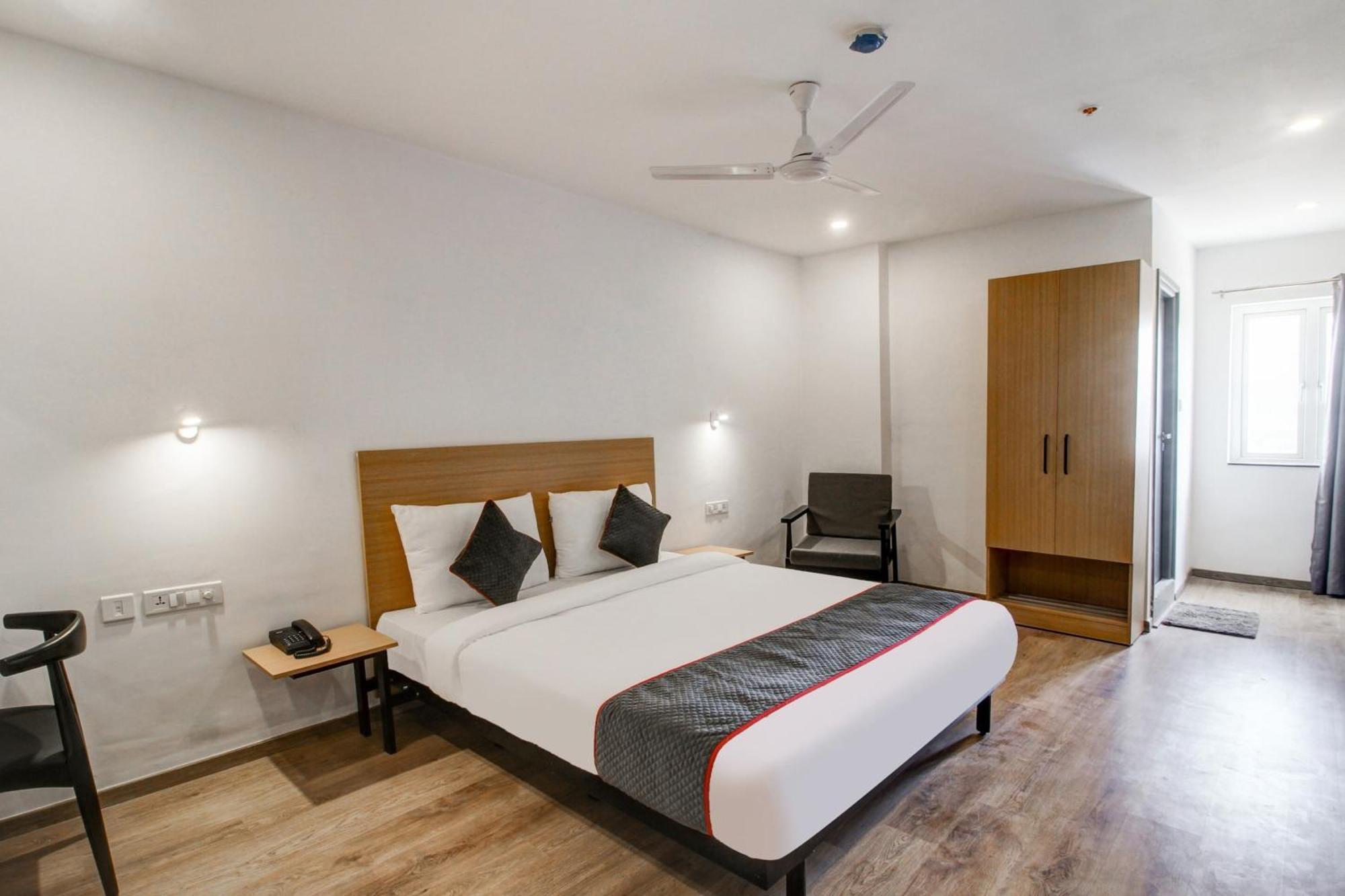 Hotel Super Townhouse Rcc Majestic 397 Lb Nagar 4*