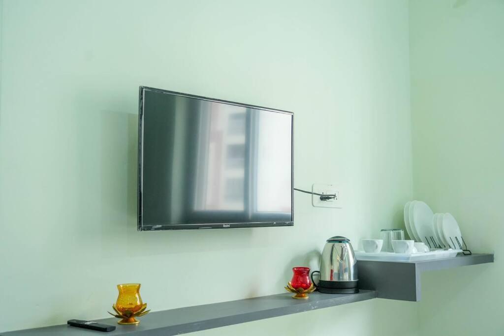 Apartment Ac Near Isb/us Embassy, Gachibowli Hyderabad