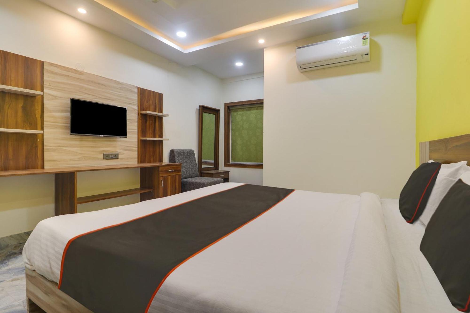 Collection O Sai Poojitha Suites Hotel Hyderabad