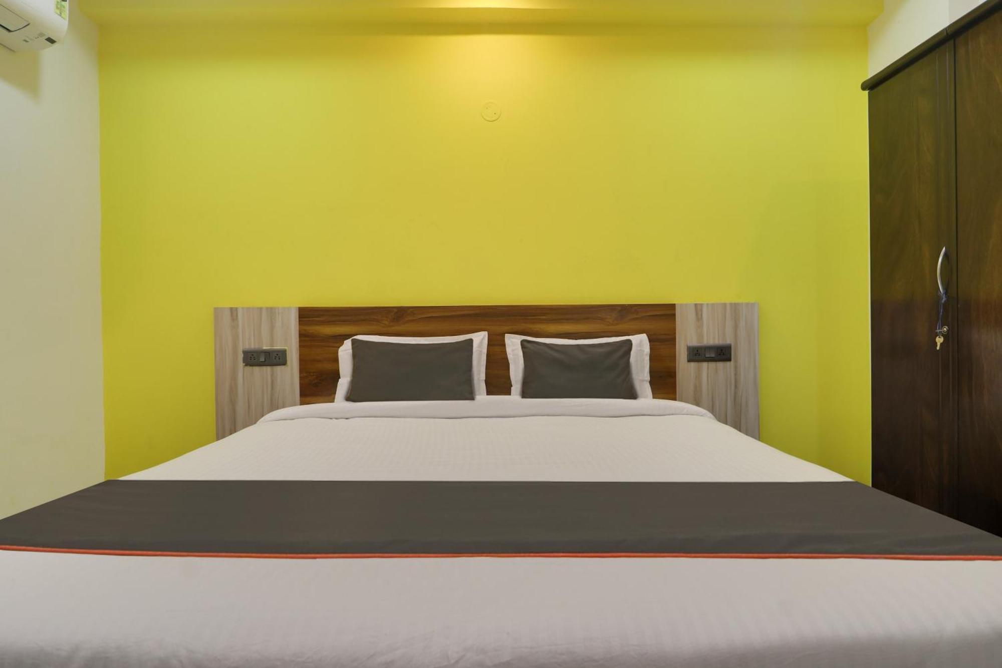 Hotel Collection O Sai Poojitha Suites
