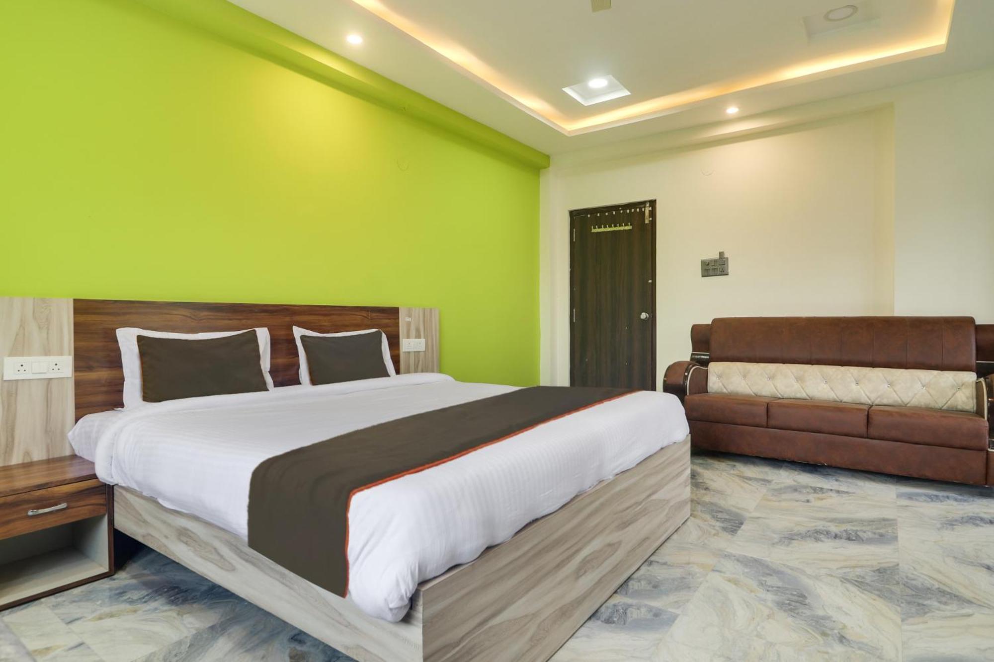Collection O Sai Poojitha Suites 3* Hyderabad
