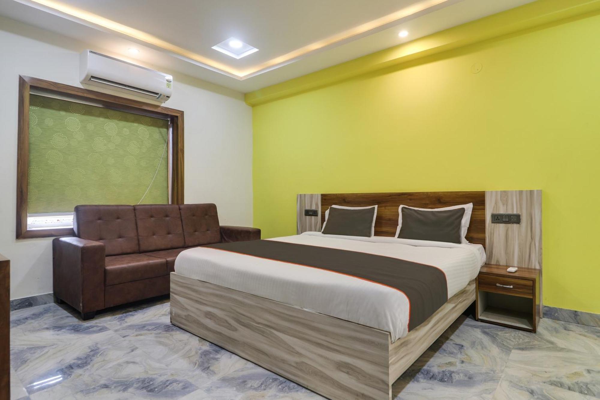Collection O Sai Poojitha Suites Hotel 3*