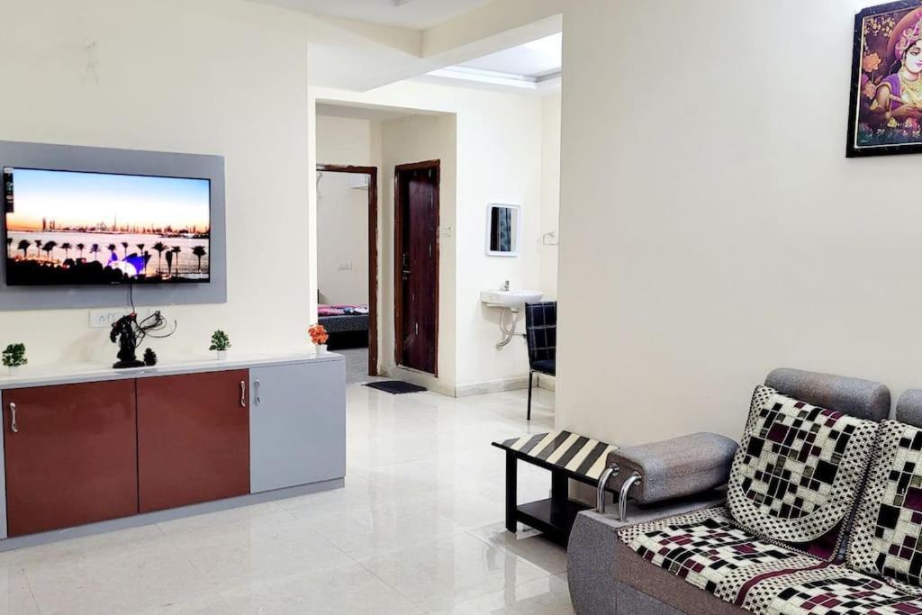 Apartment Verizon 2bhk Near Nizampet *