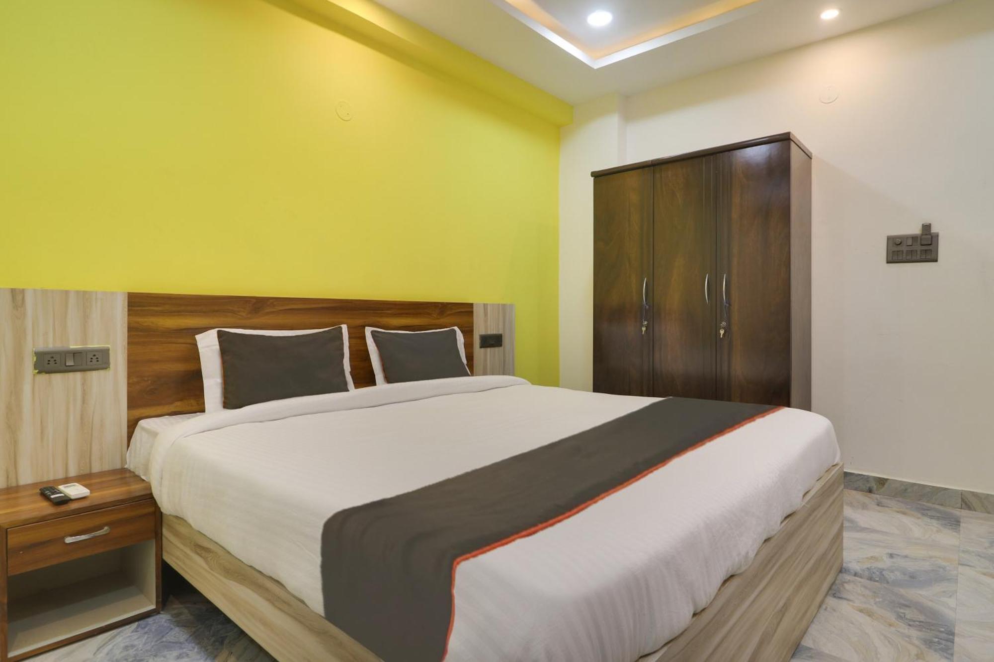 Hotel Collection O Sai Poojitha Suites Hyderabad