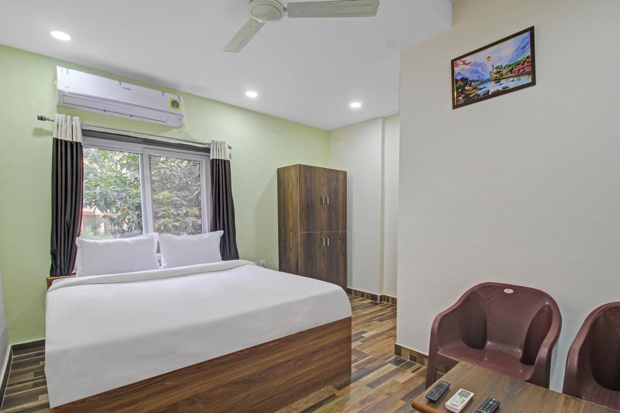 Hotel Oyo Flagship Sks Grand Luxury 3*