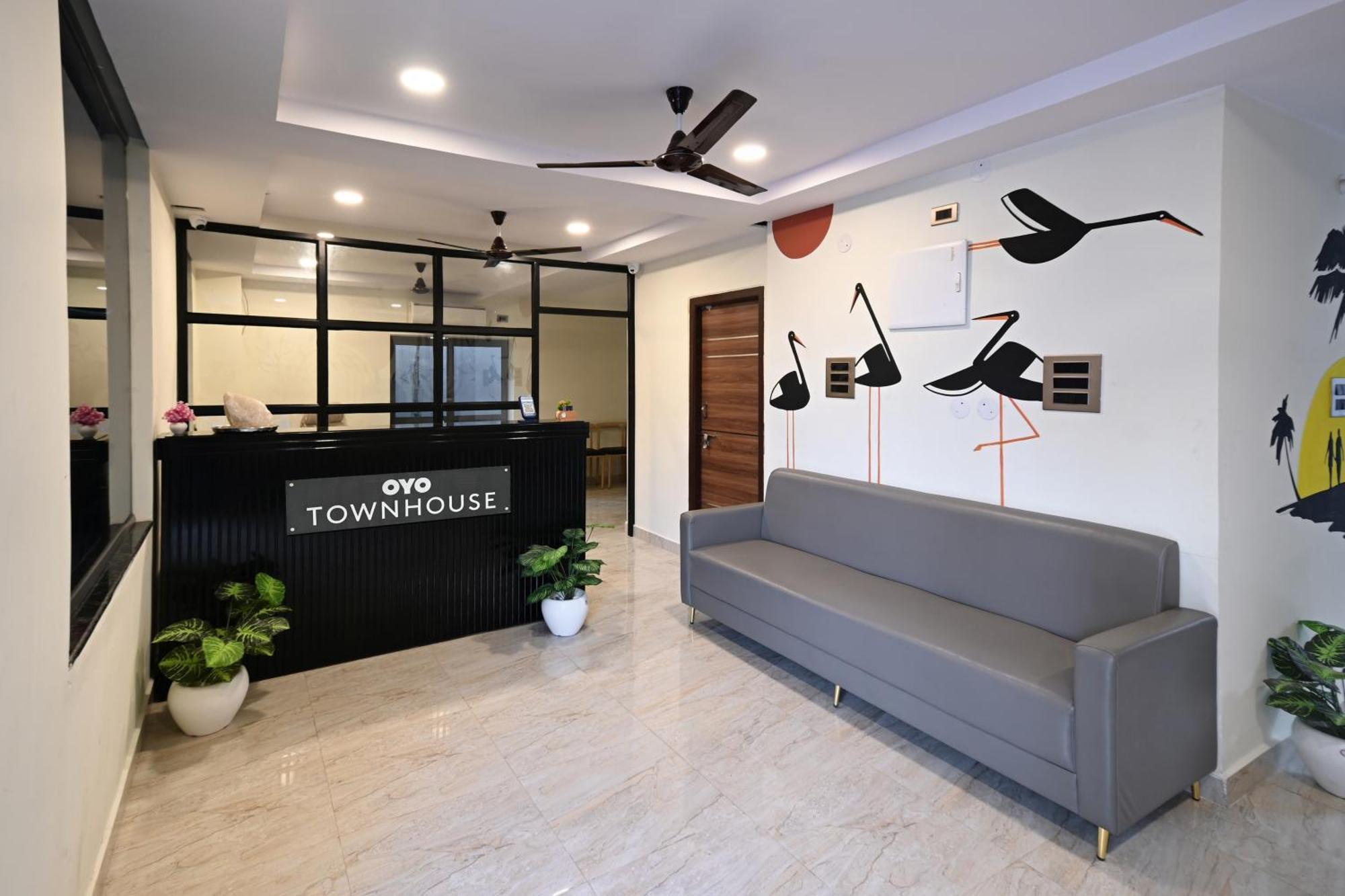 Hotel Super Townhouse De Alphabet Karmanghat