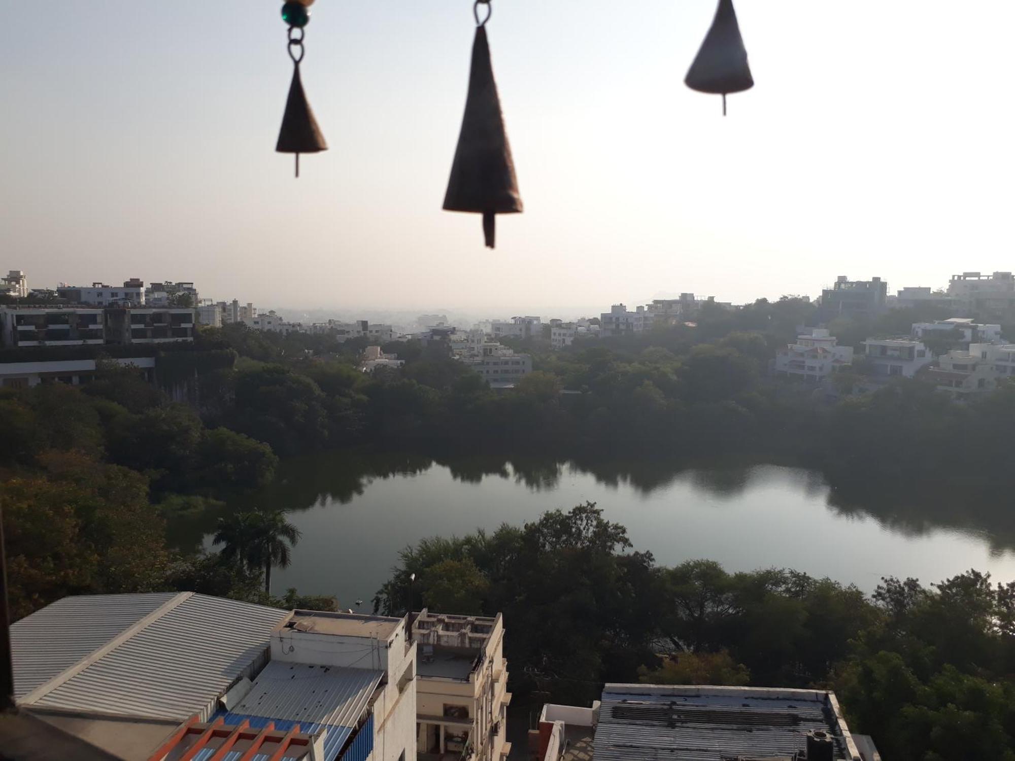 Lotus View Living By Three Peace Soup Hostel *
