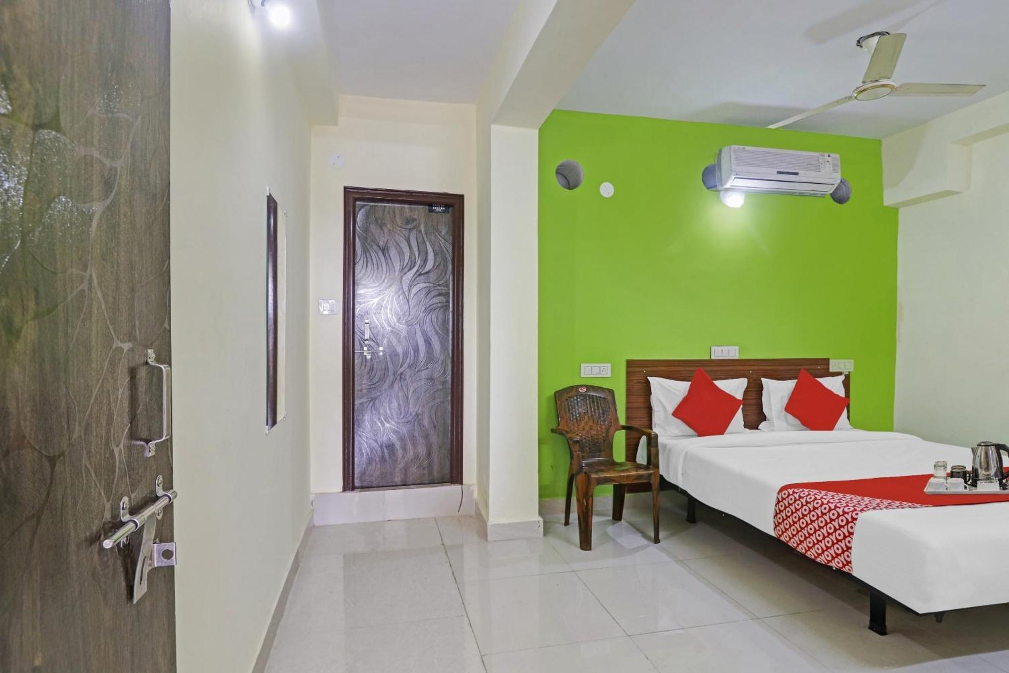 Super O Dk Reddy Square 3* Hyderabad