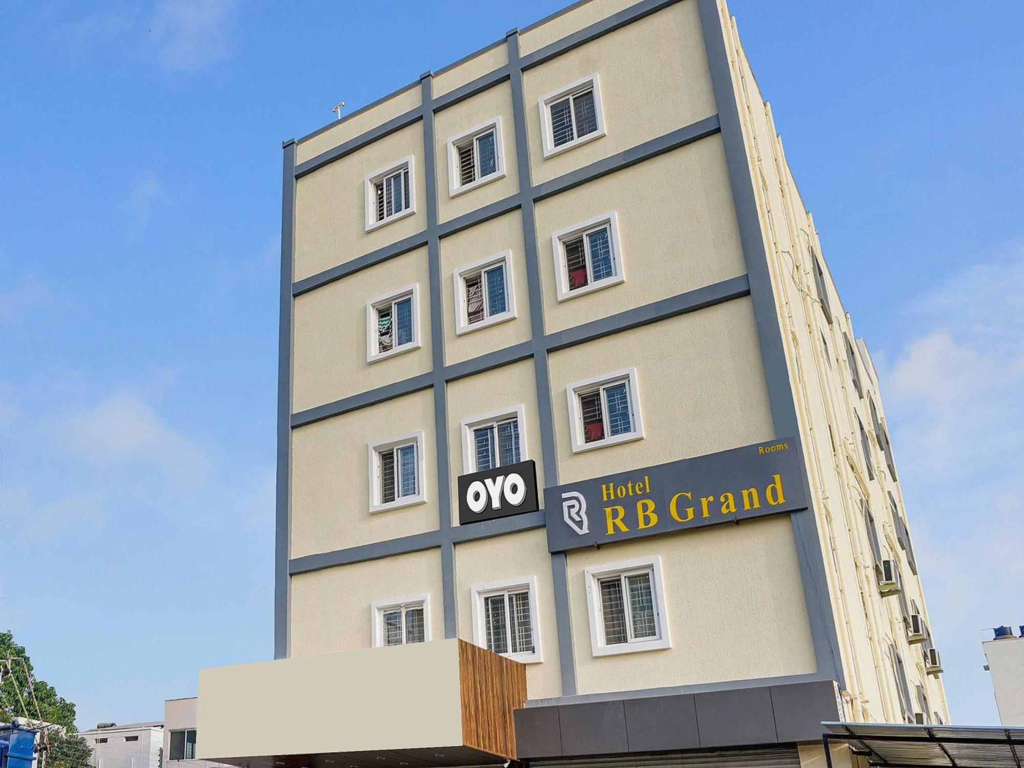 Hotel Collection O Rb Grand @ Kompally