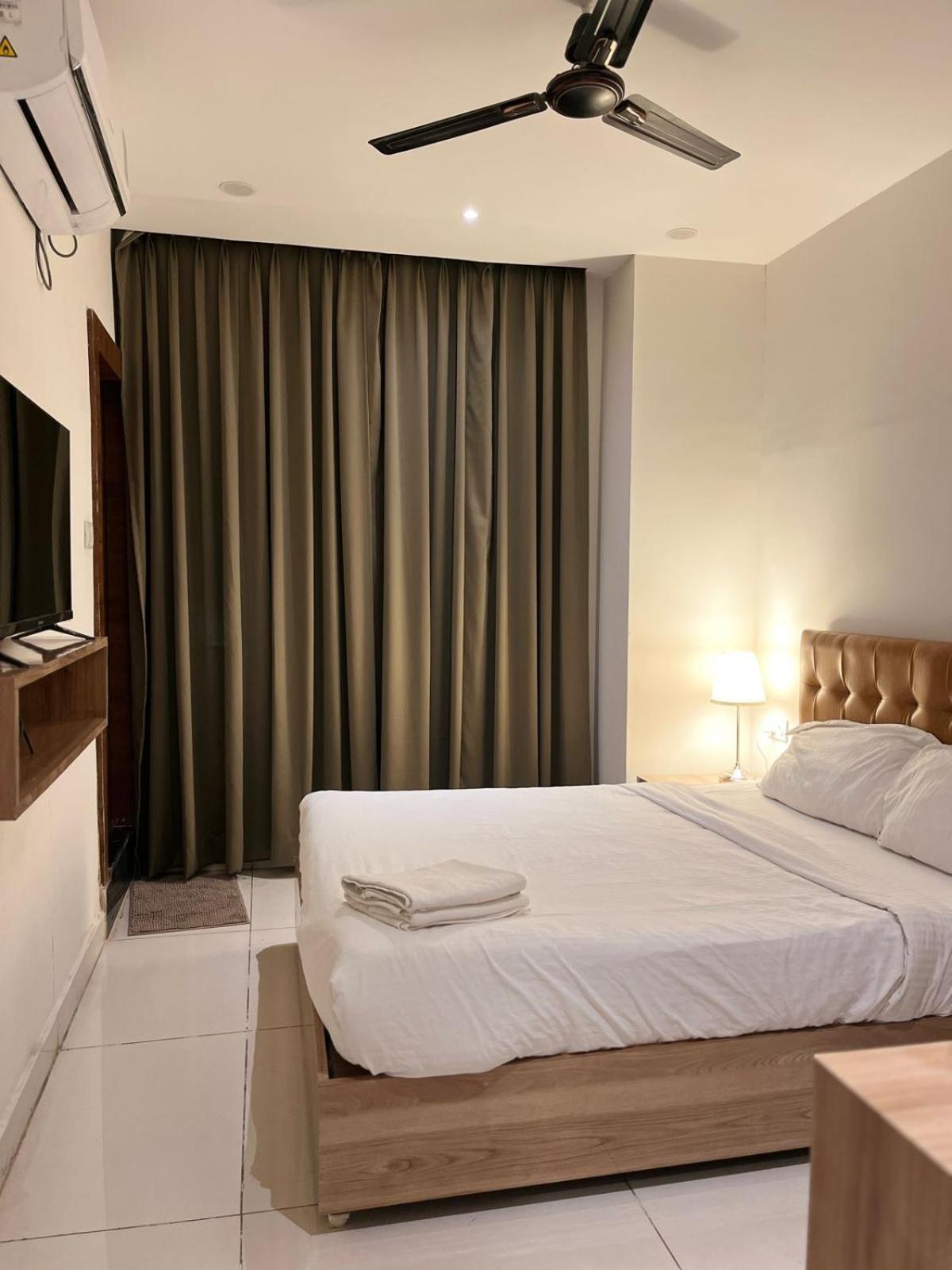 Hotel Hibiscus Tree- Bachupally