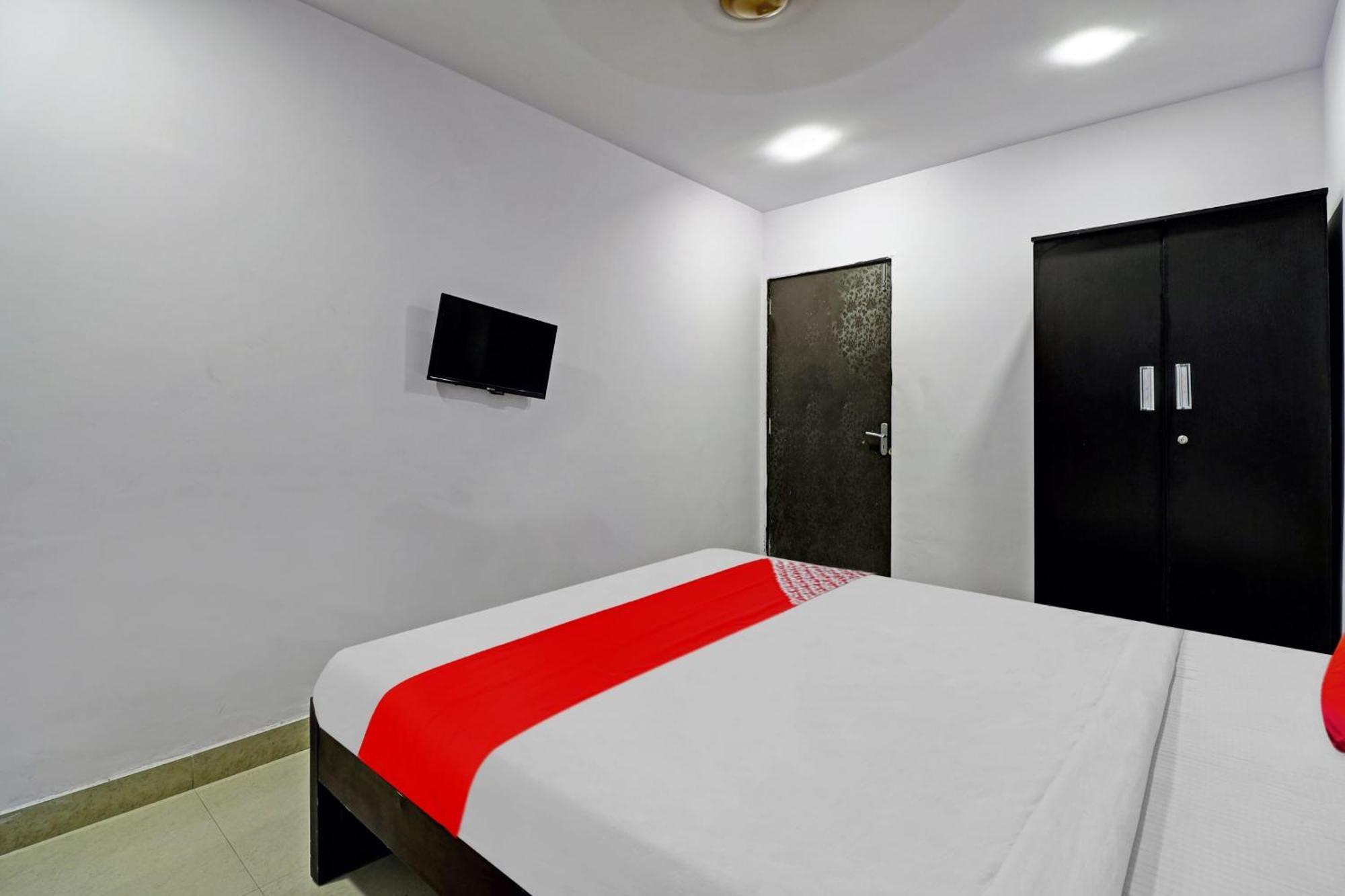 Hotel Oyo 18341 Flagship Metro International