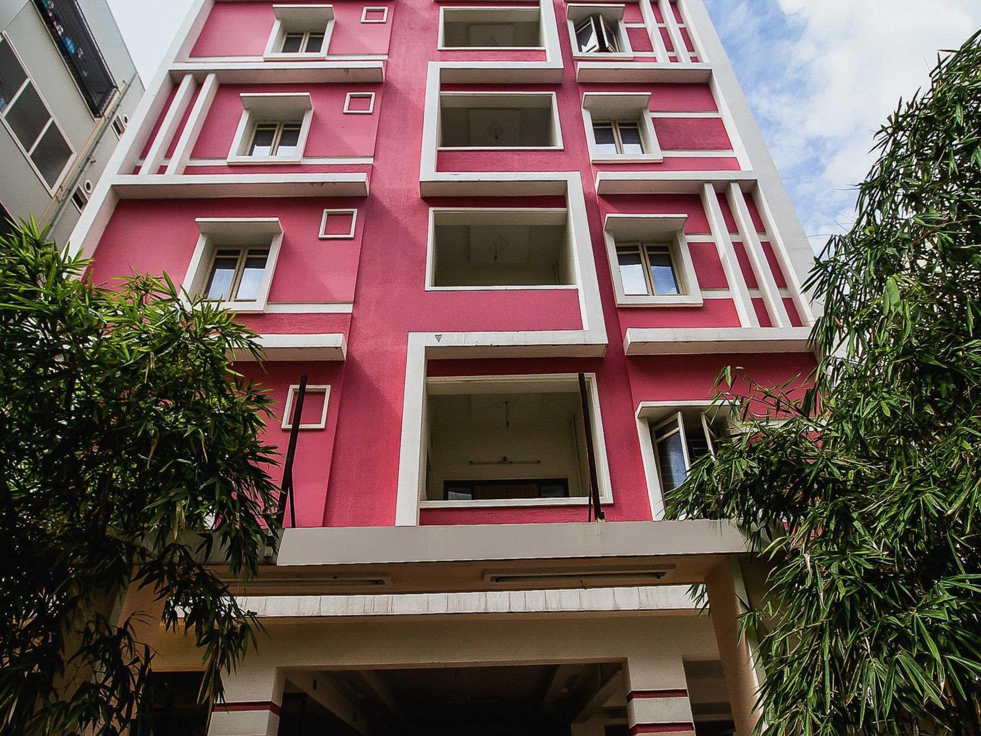 Hotel O Hillside Kukatpally Hyderabad