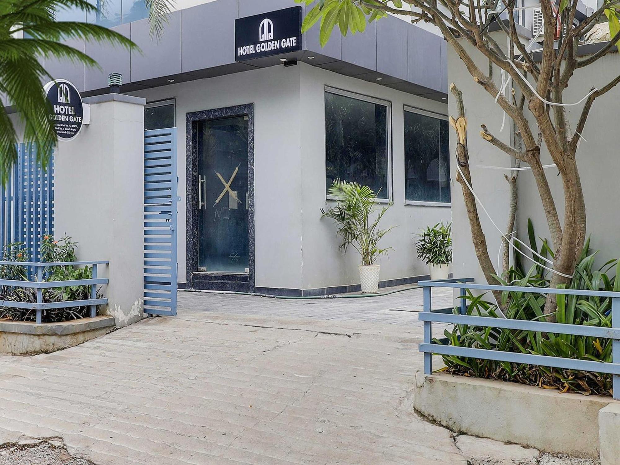 Collection O Golden Gate Hotel Hyderabad
