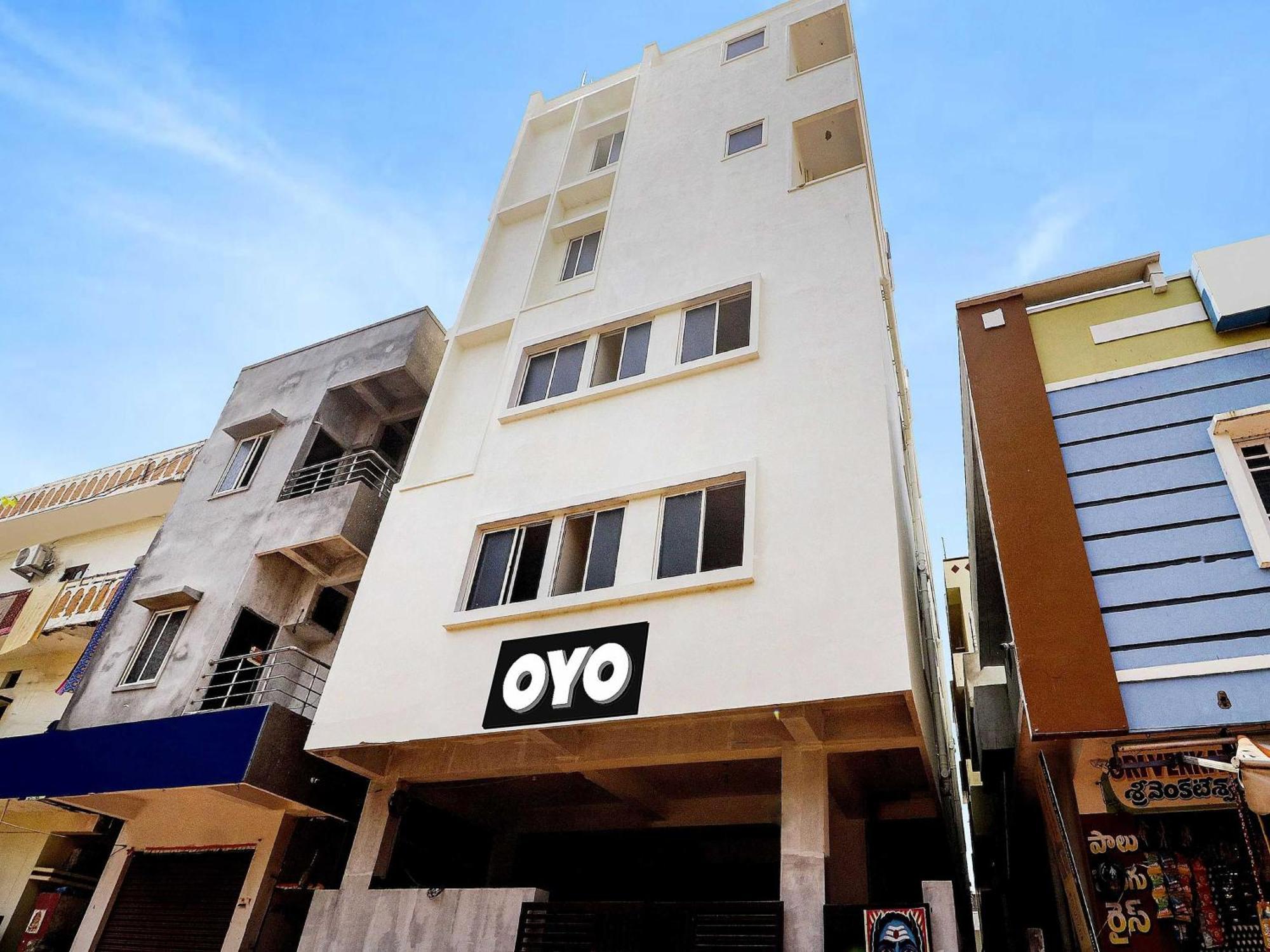 O R Square Uppal Hotel 4*