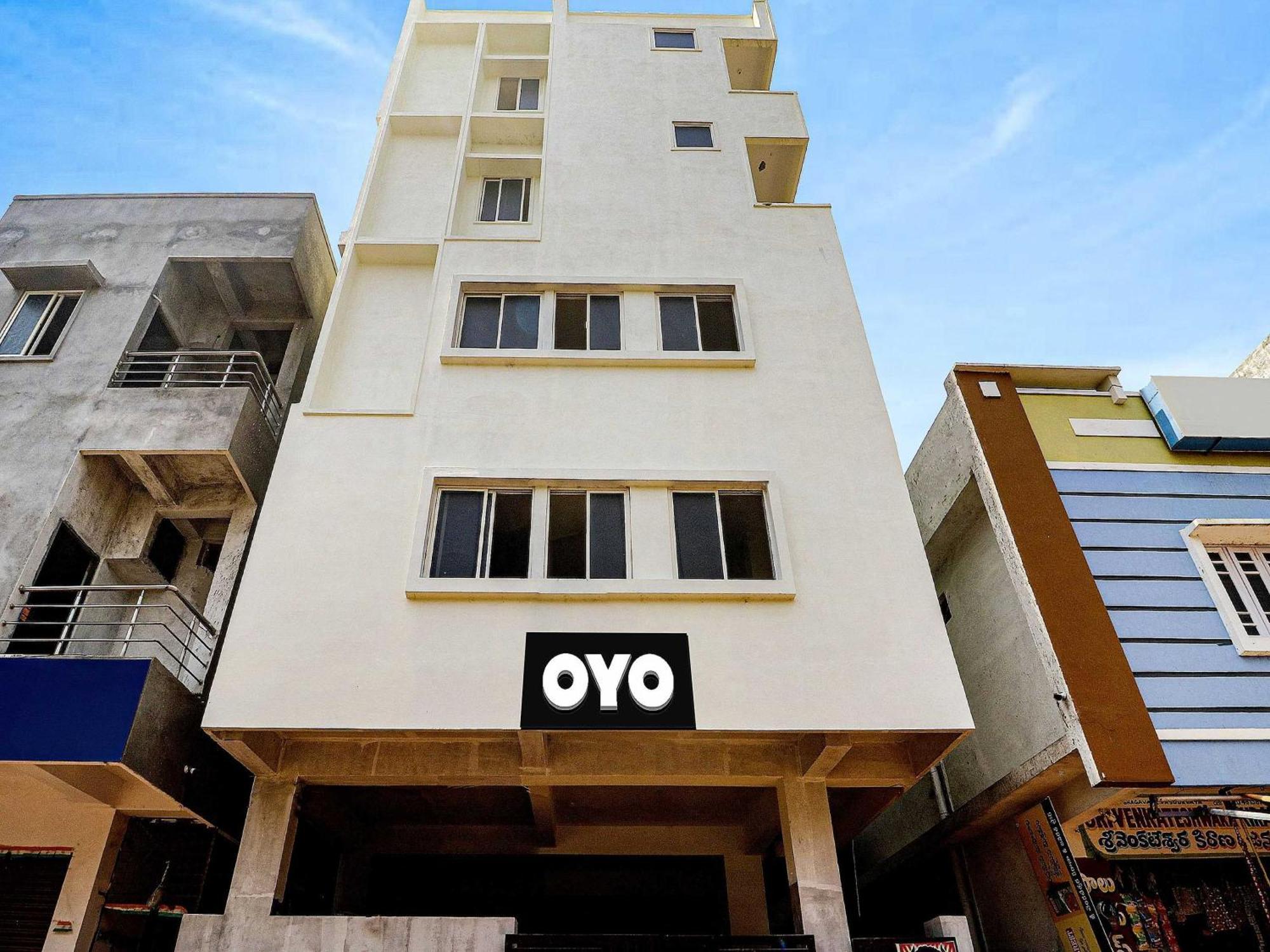 Hotel O R Square Uppal 4*
