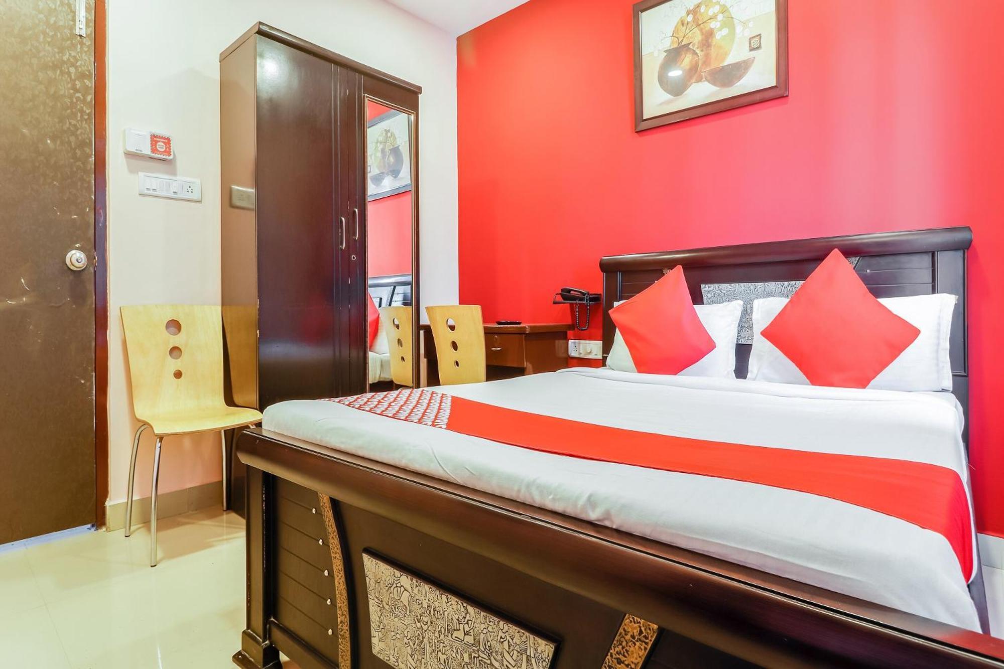 Oyo Flagship 79326 Lingampally