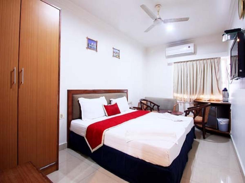 Hotel Sitara Paradise
