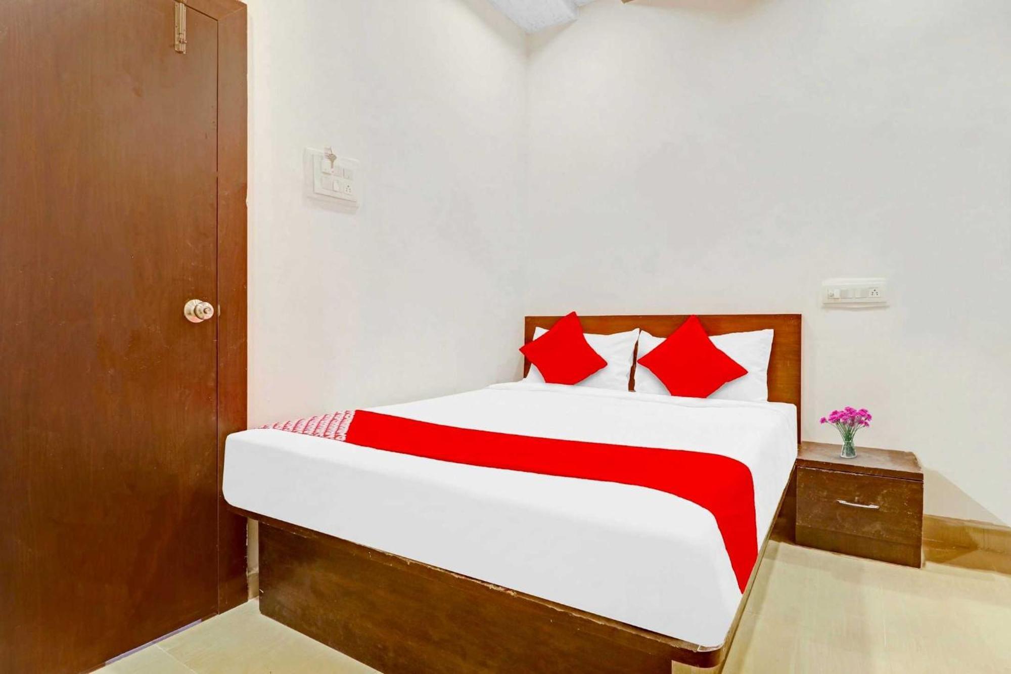 Hotel O R Square Near Lb Nagar Metro Station