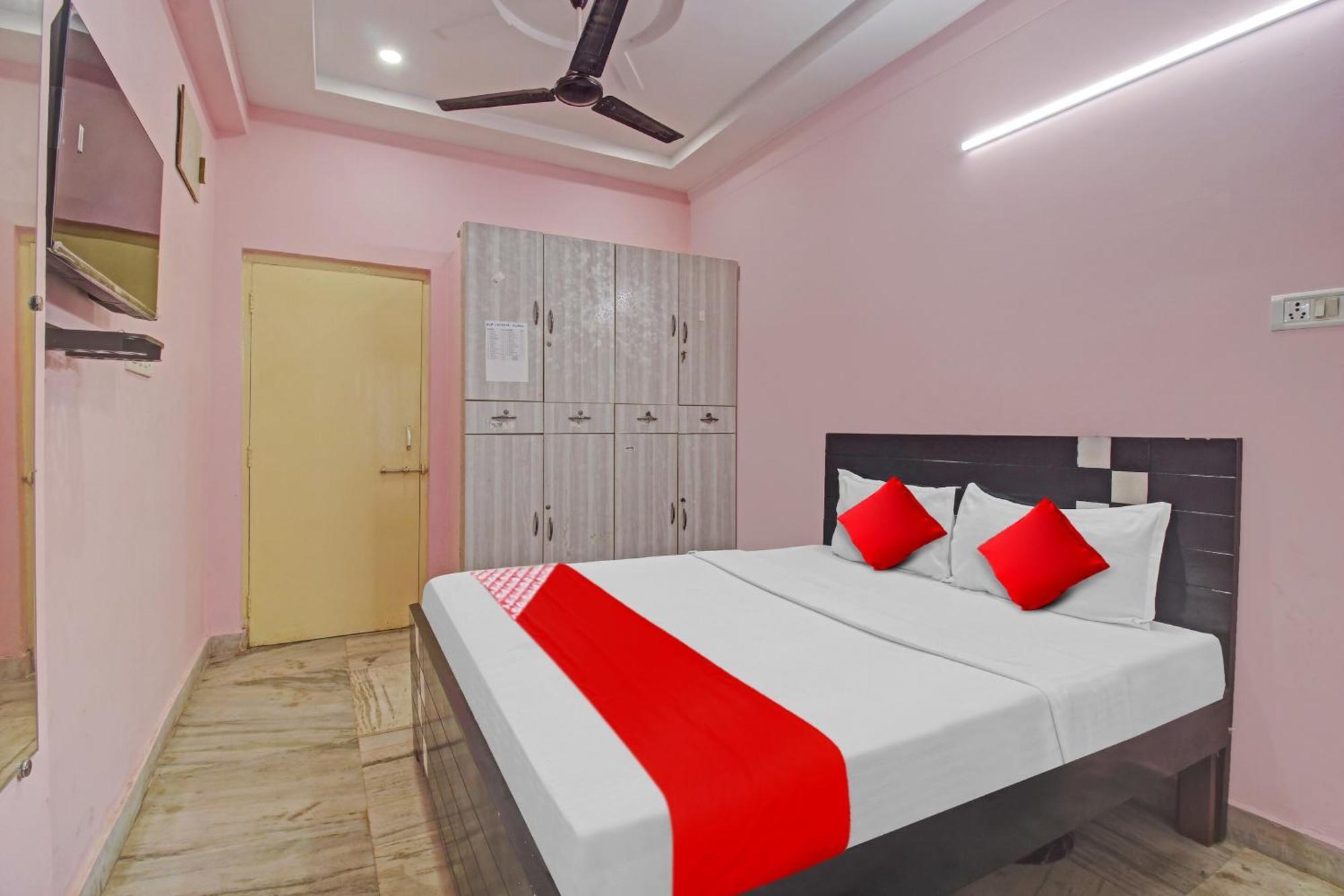 Hotel Oyo Flagship Anu Prime 4*