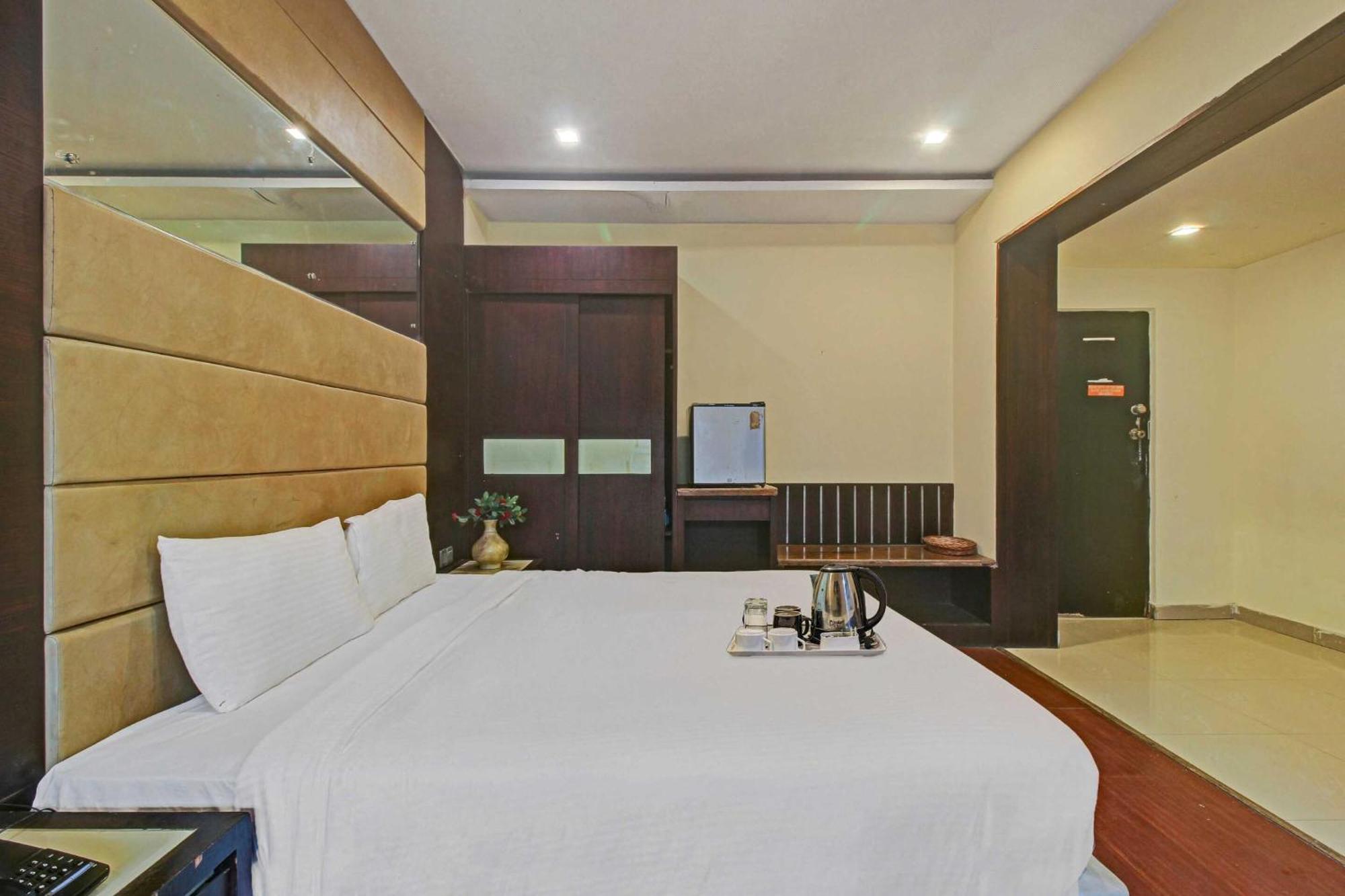 Collection O Grand Krishna Hotel 4*