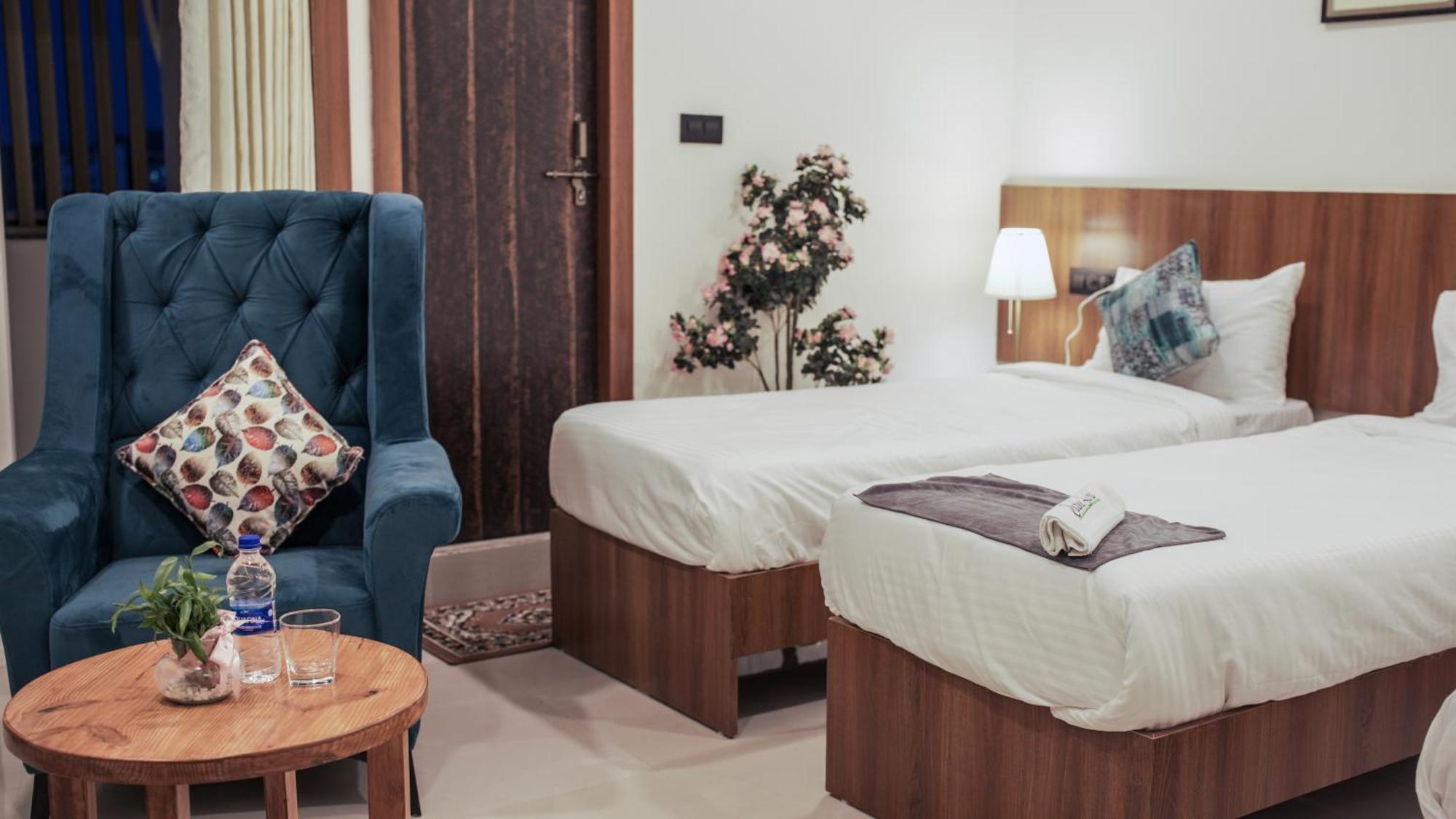 Radhe Hotel