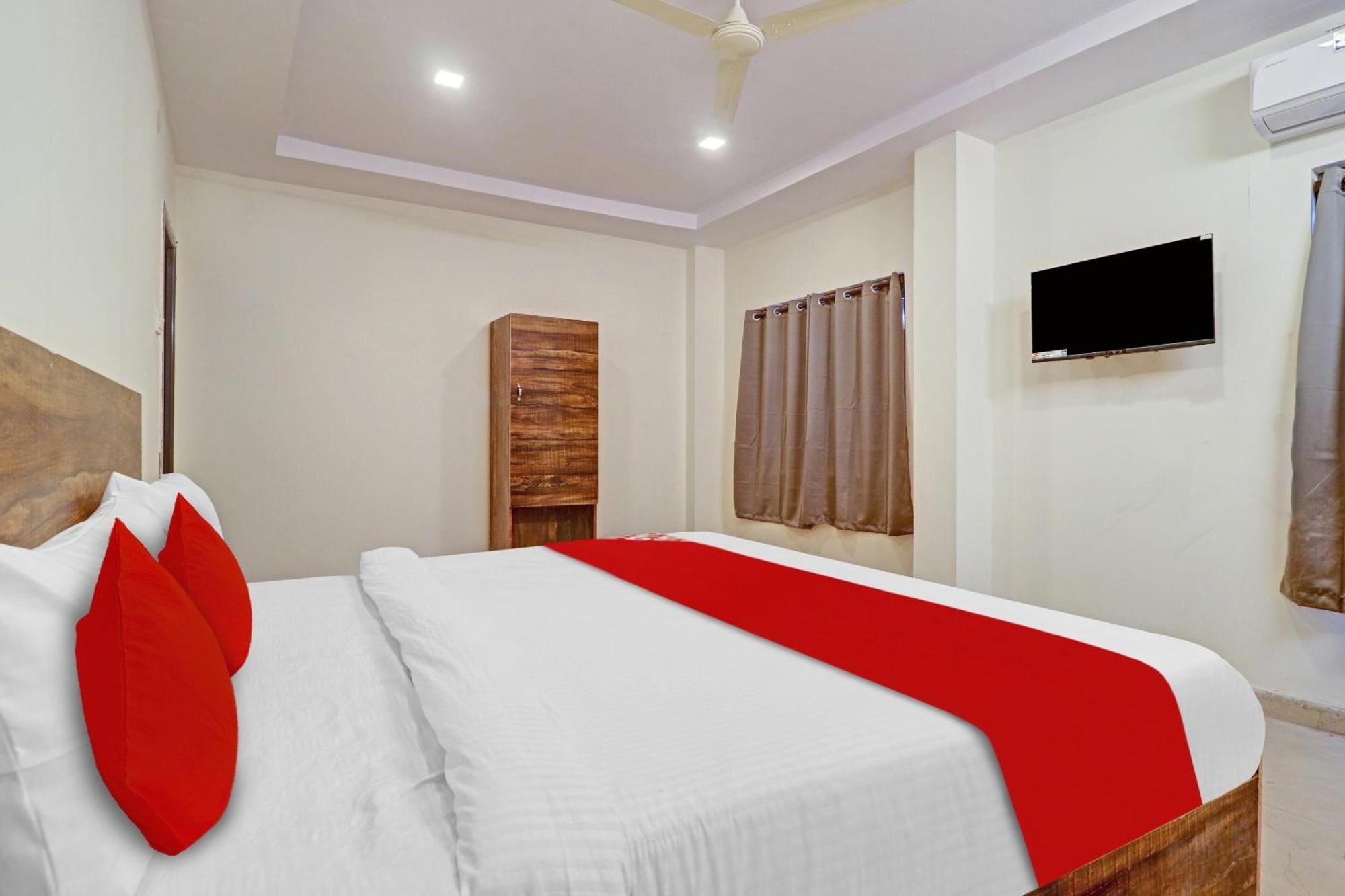 Hotel O R Square 3*
