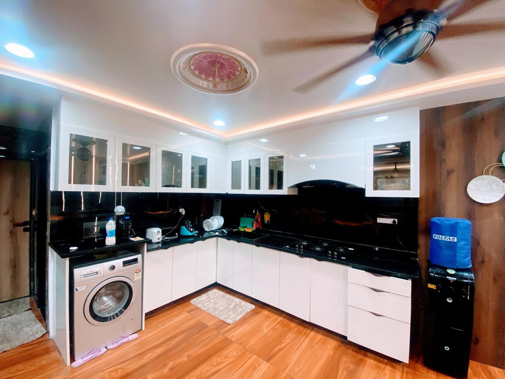 Bms - 2 Bhk Lux Ac Only For Family's Hyderabad
