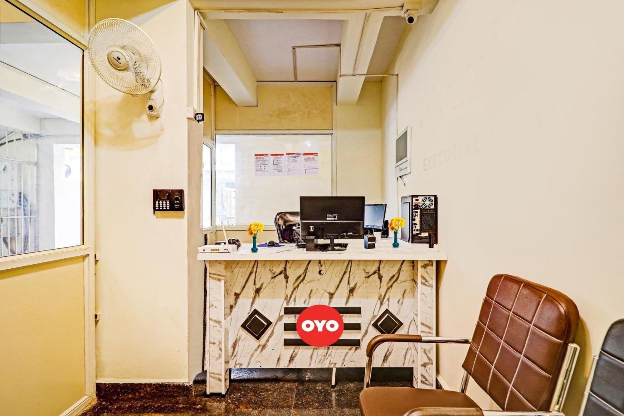 Oyo Happy Hotel Hyderabad