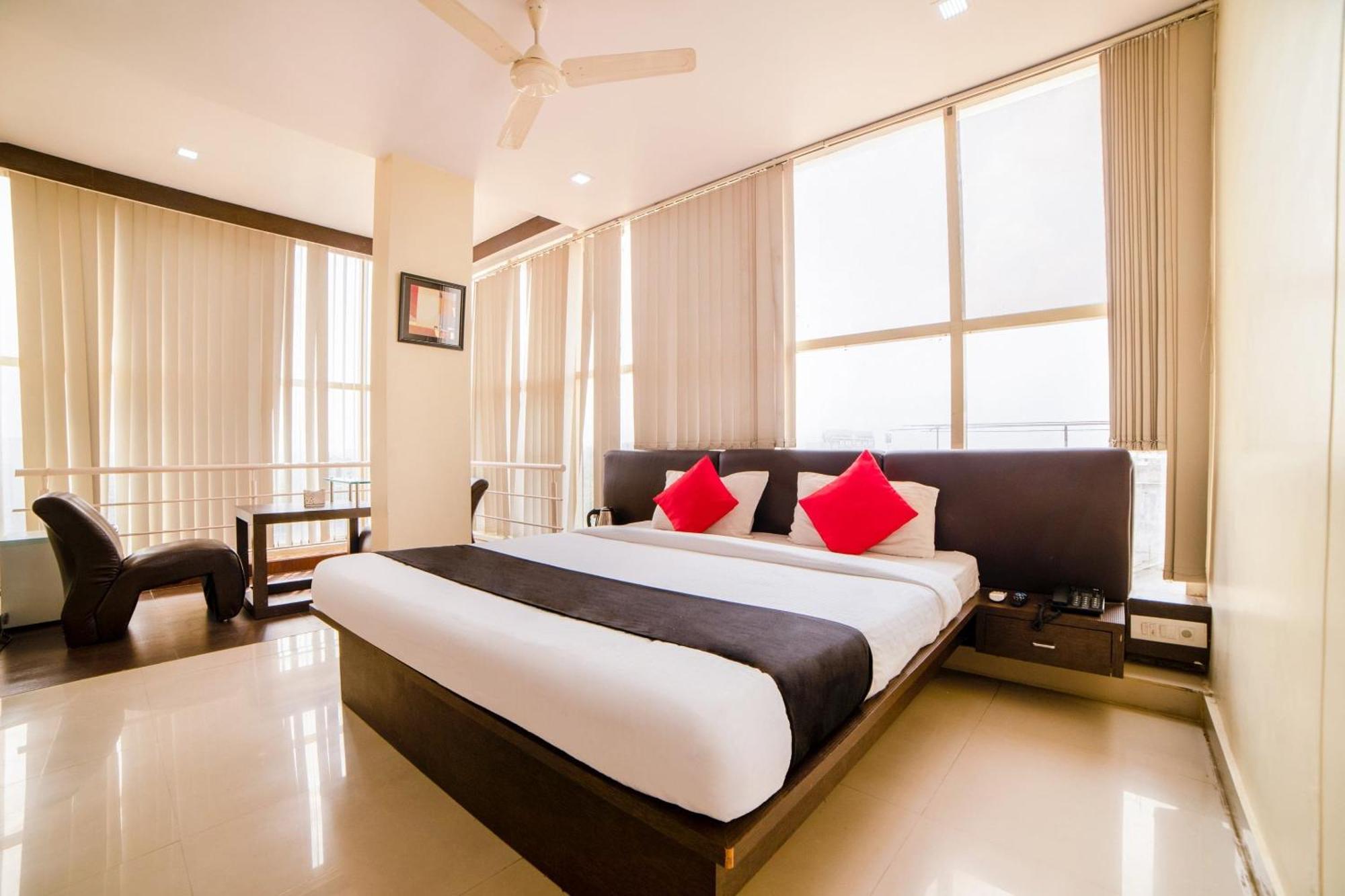 Super Capital O Raaga Grand 3* Hyderabad