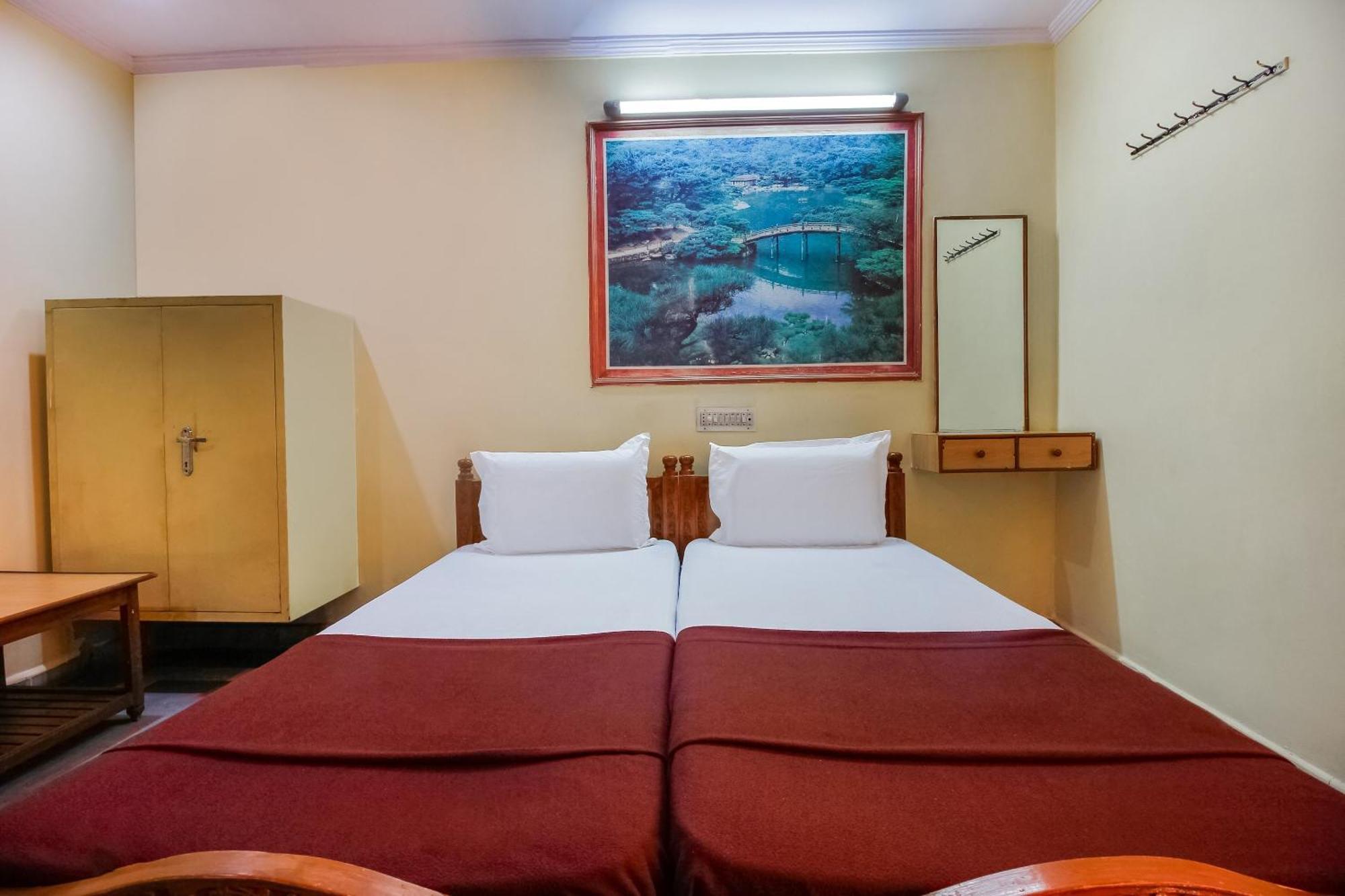 Spot On Classic Hotel Hyderabad