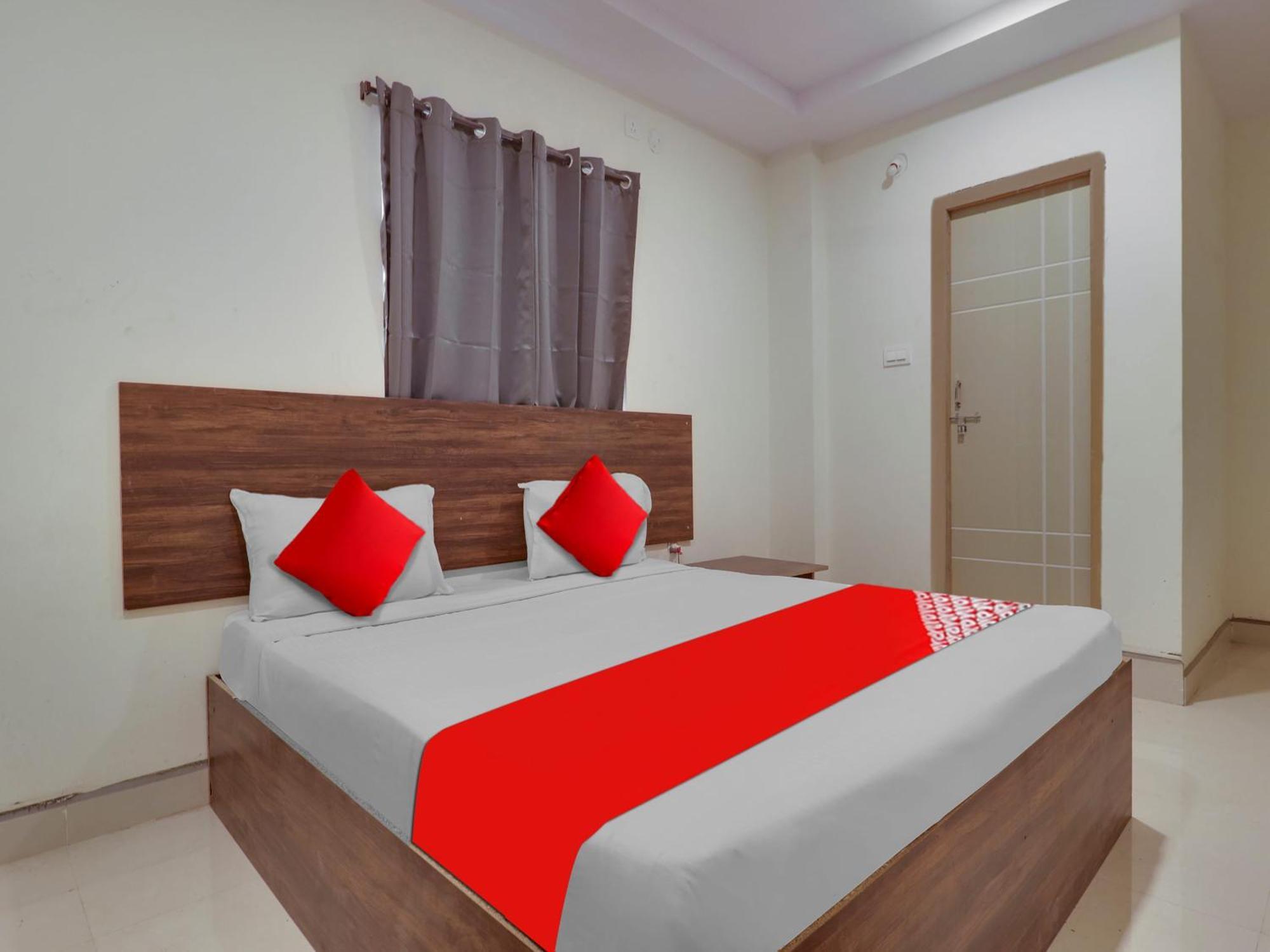 O R Square Uppal Hotel 4*