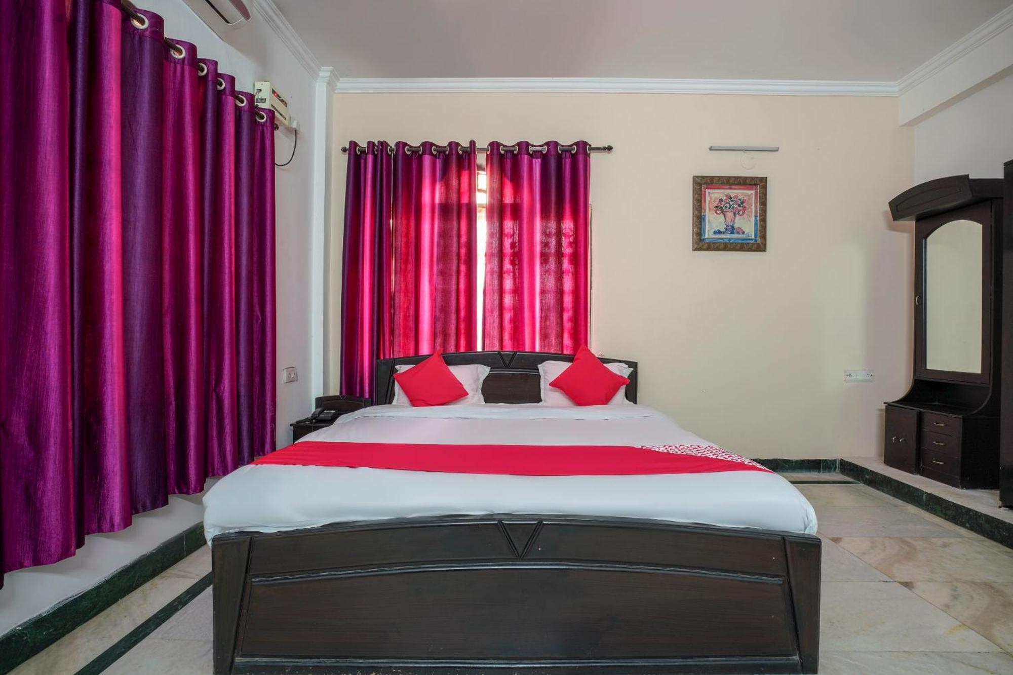 O Hill Street Service Near Gvk One Mall Hotel 3*
