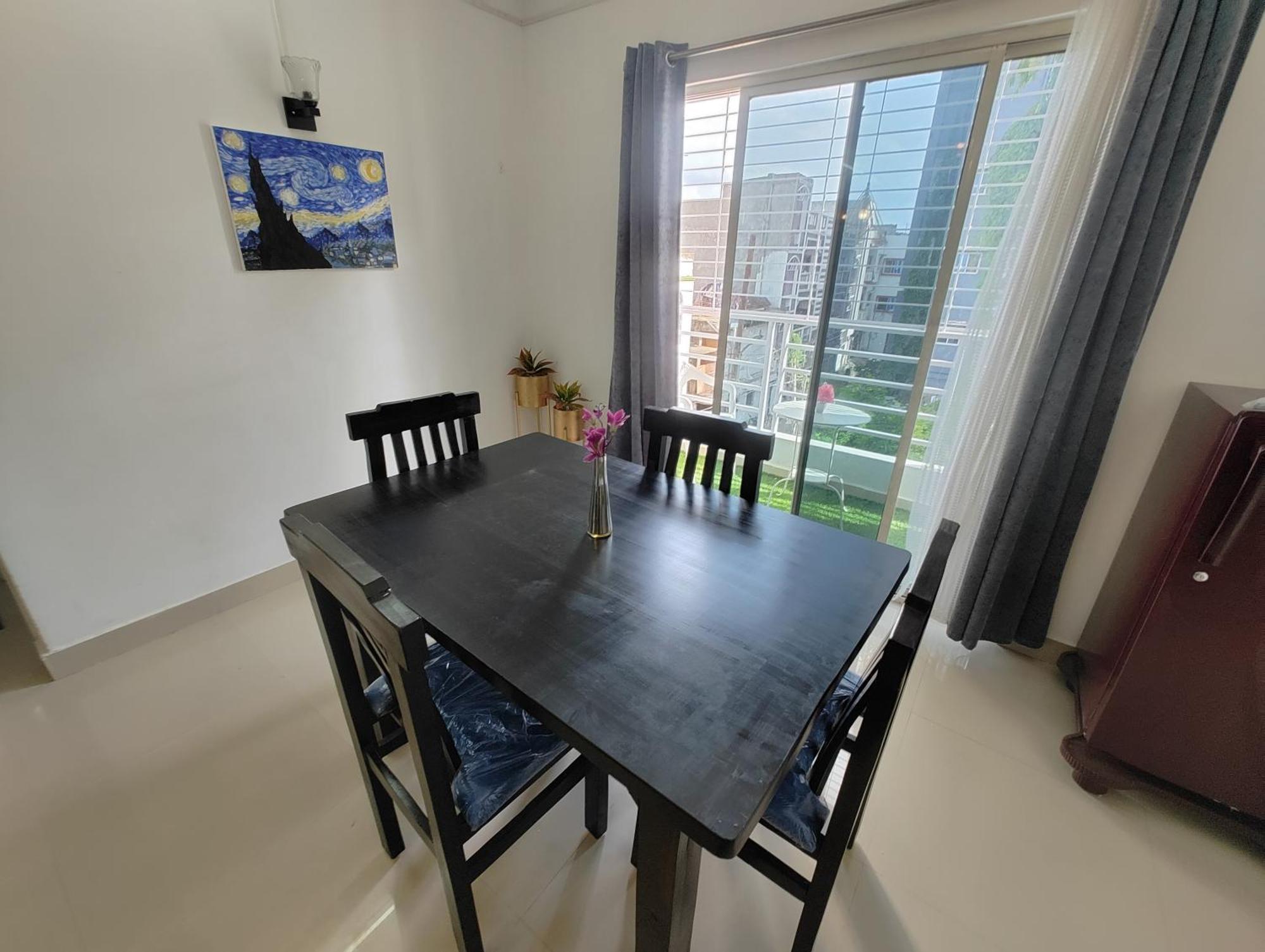 Nk Homes 202 - 2bhk Homestay - Fast Wifi, Fully Furnished Hyderabad