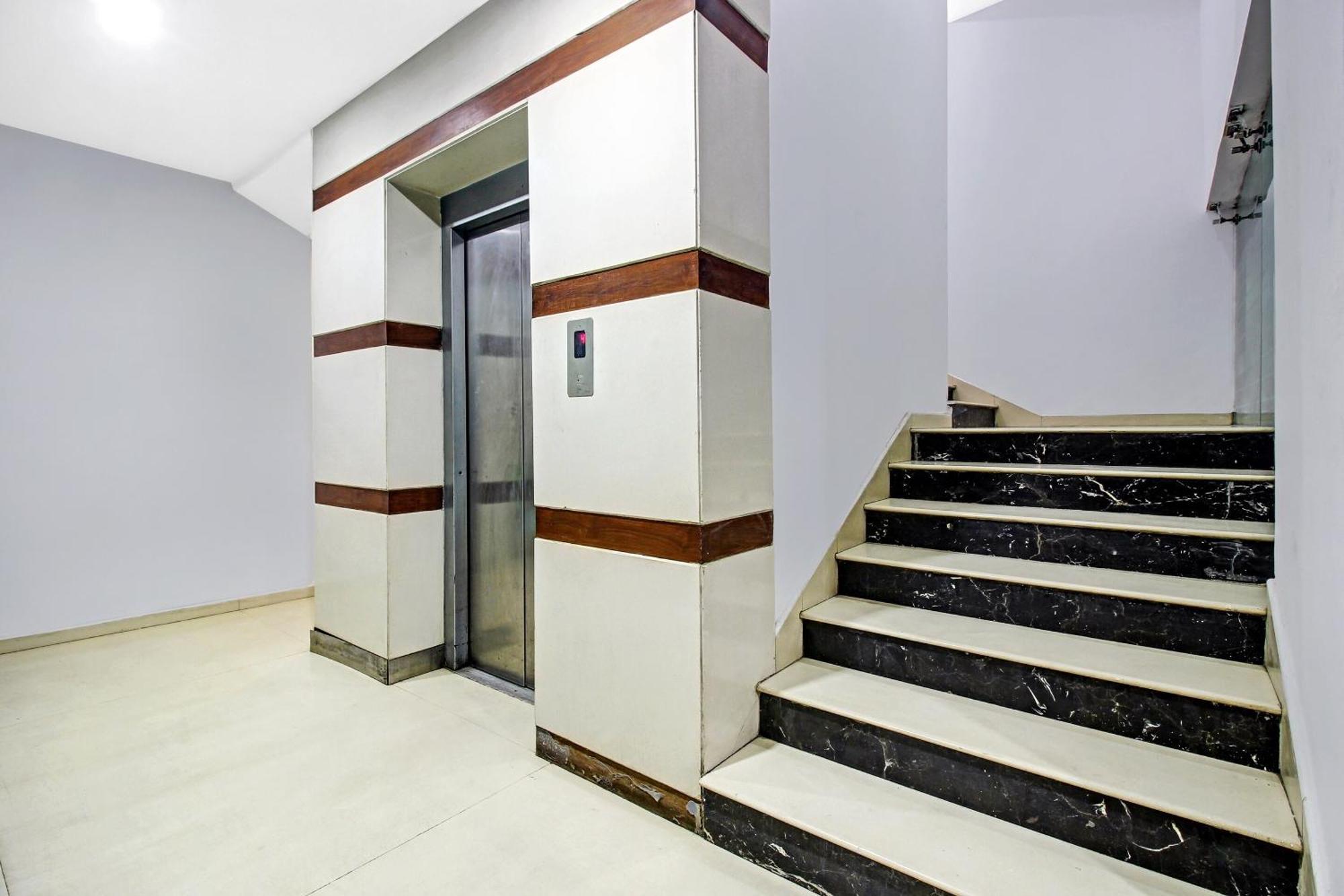 Hotel Townhouse Oak The Margi Near Yosufguda Metro Station